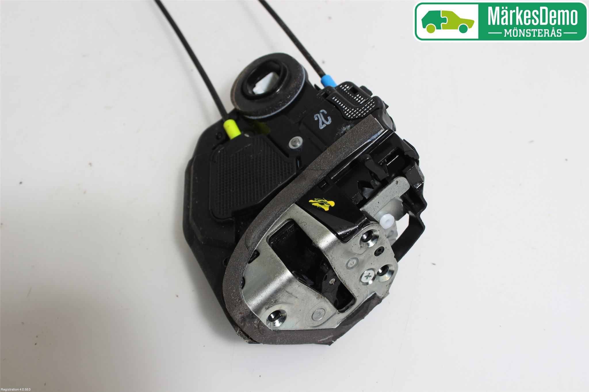 Toyota AURIS 10-12 Låskista-Dörrlås