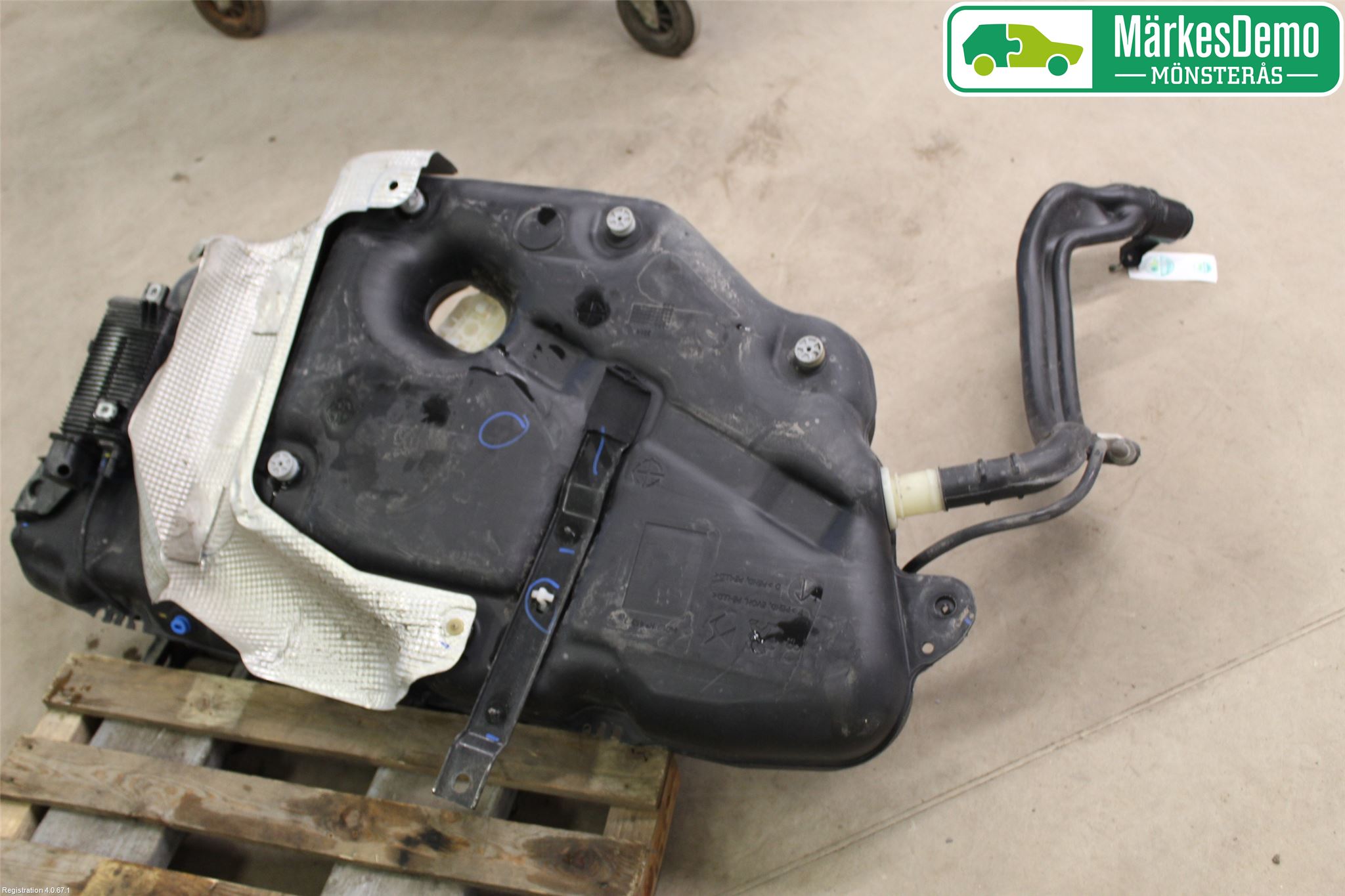 Citroen DS 7 CROSSBACK 19-23 Bränsletank