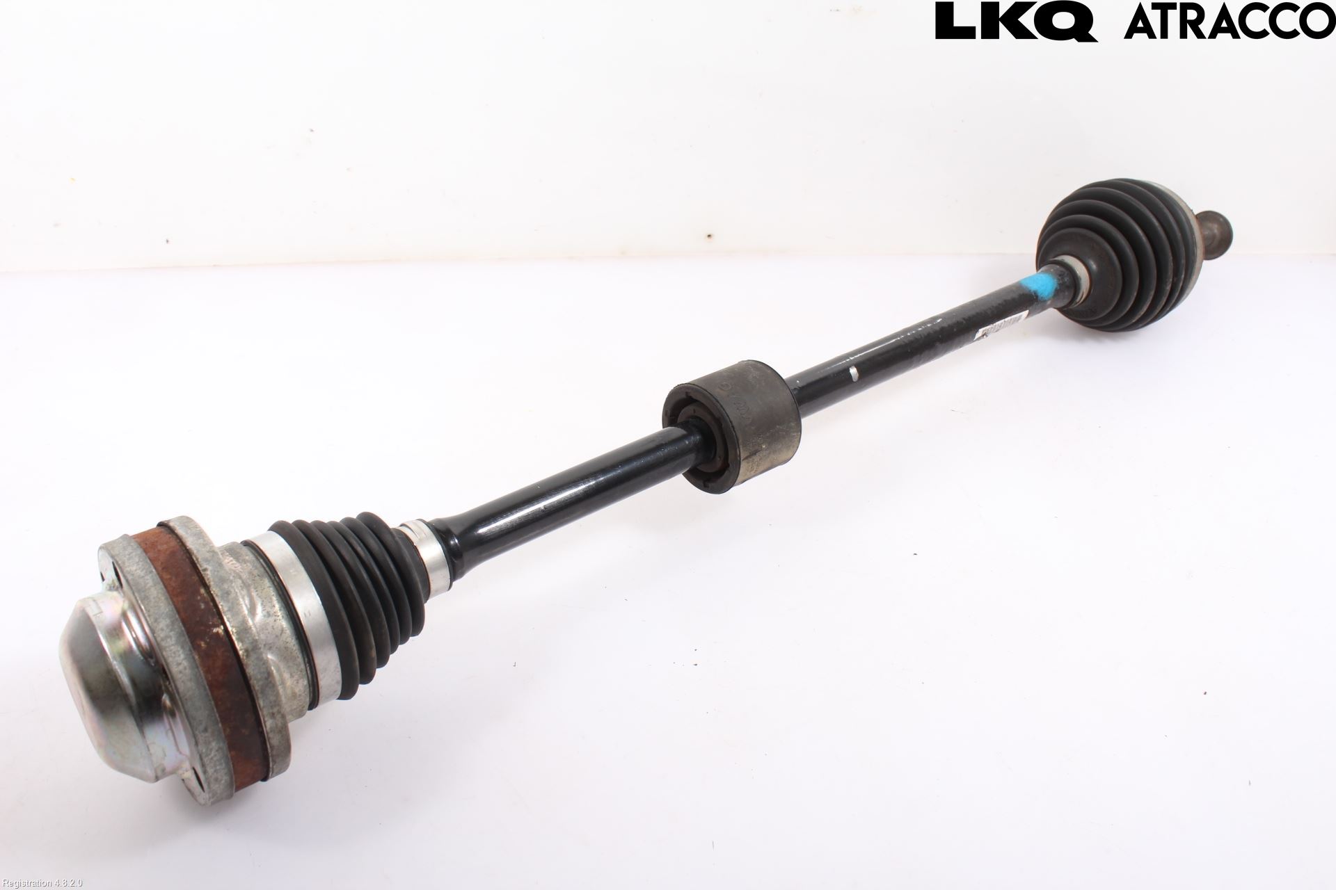 Volkswagen VW PASSAT 15-19 Drivaxel Fram Höger