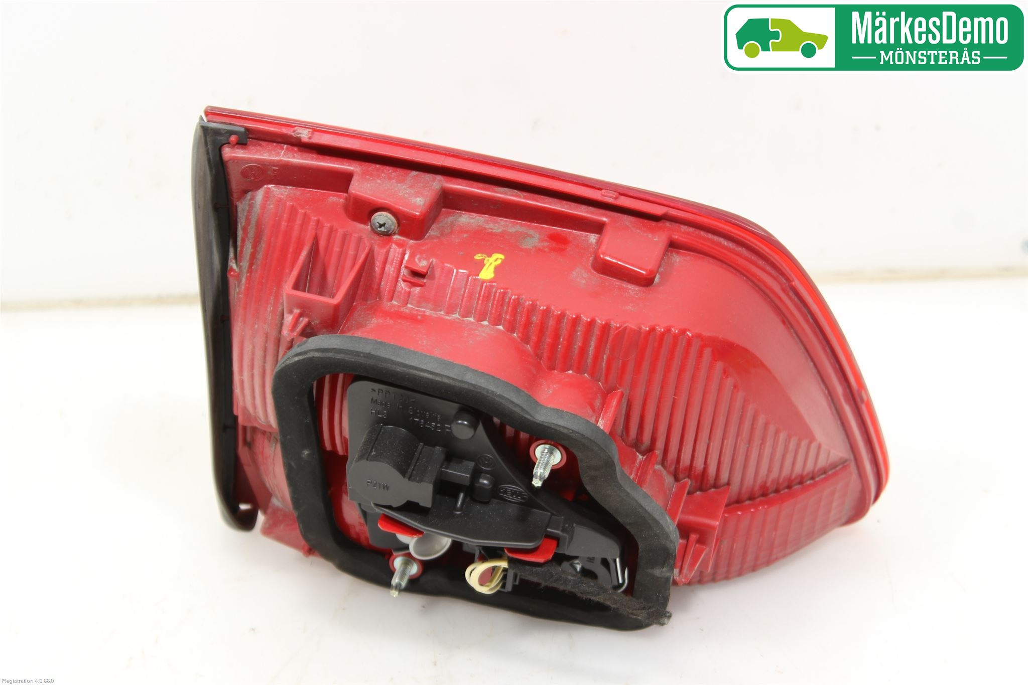 Volkswagen VW TOURAN 10-15 Bakljus Lucka Hö