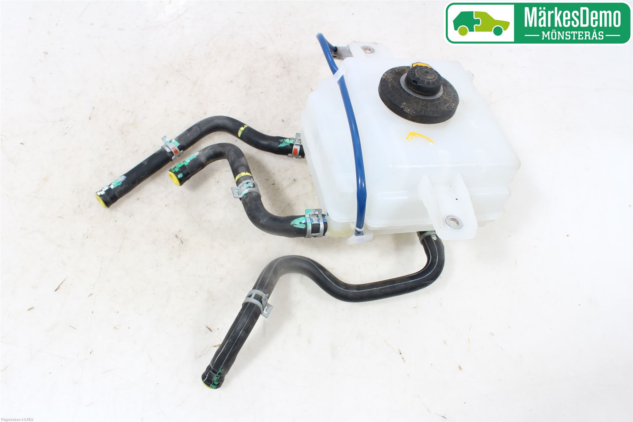 Toyota AURIS 13-19 Expansionstank