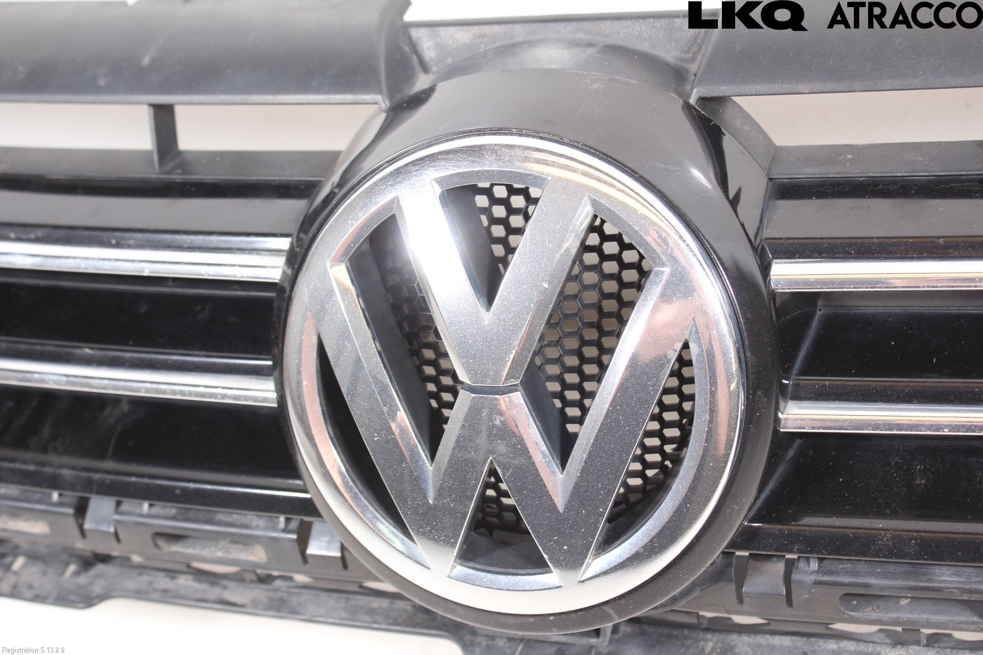 Volkswagen VW TOURAN 10-15 Grill Komp