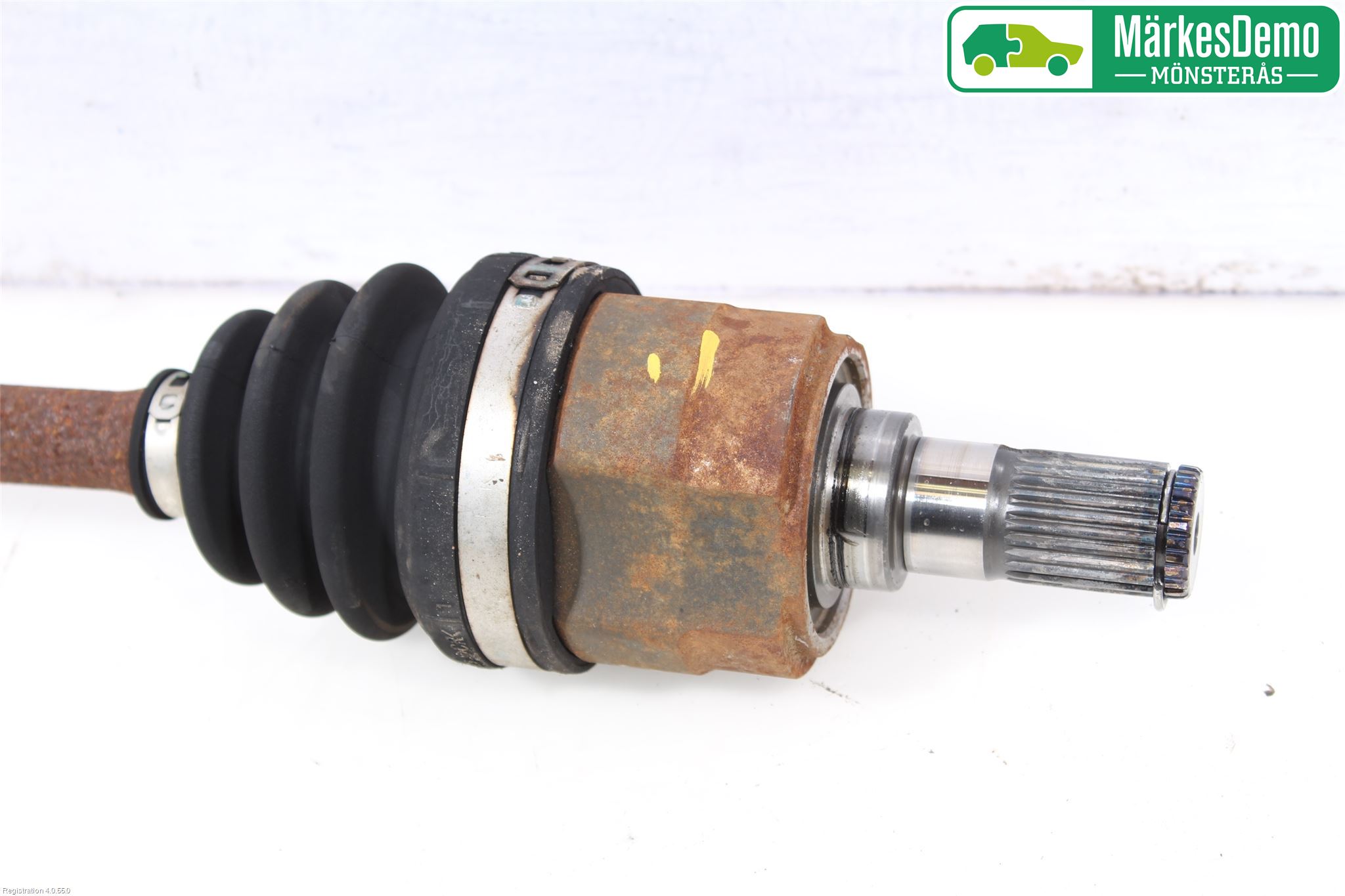 Hyundai i20 PB 09-14 Drivaxel Fram Vänster