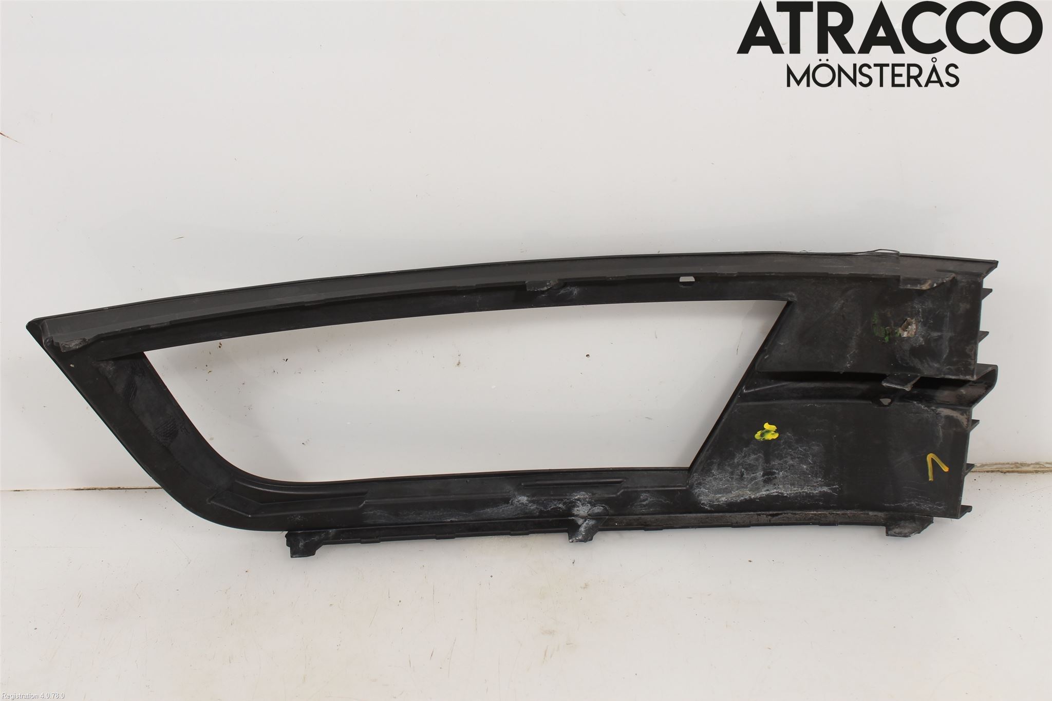 Skoda SUPERB 09-15 Dimljussarg Fram