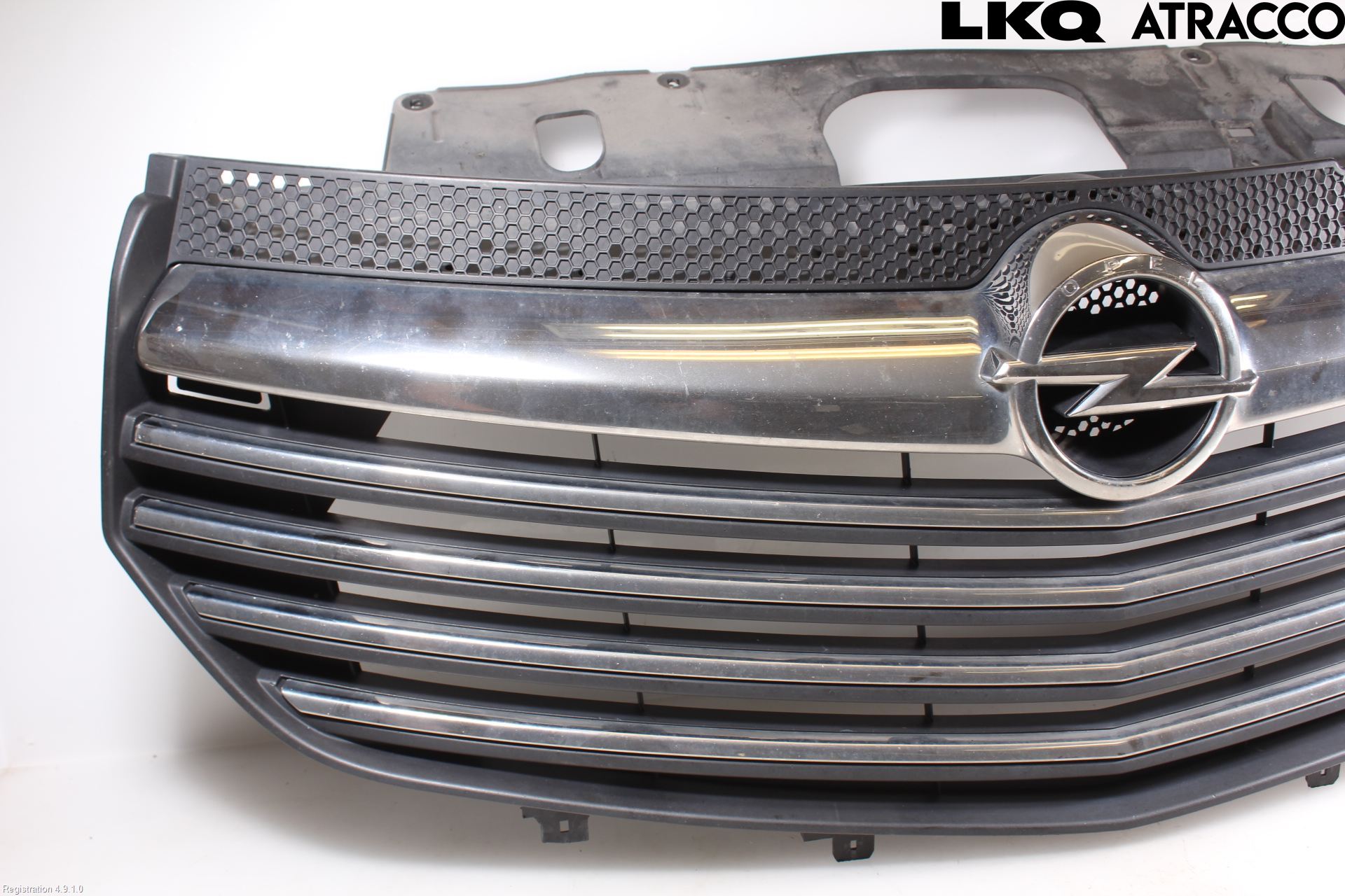 Opel VIVARO 15-19 Grill Komp