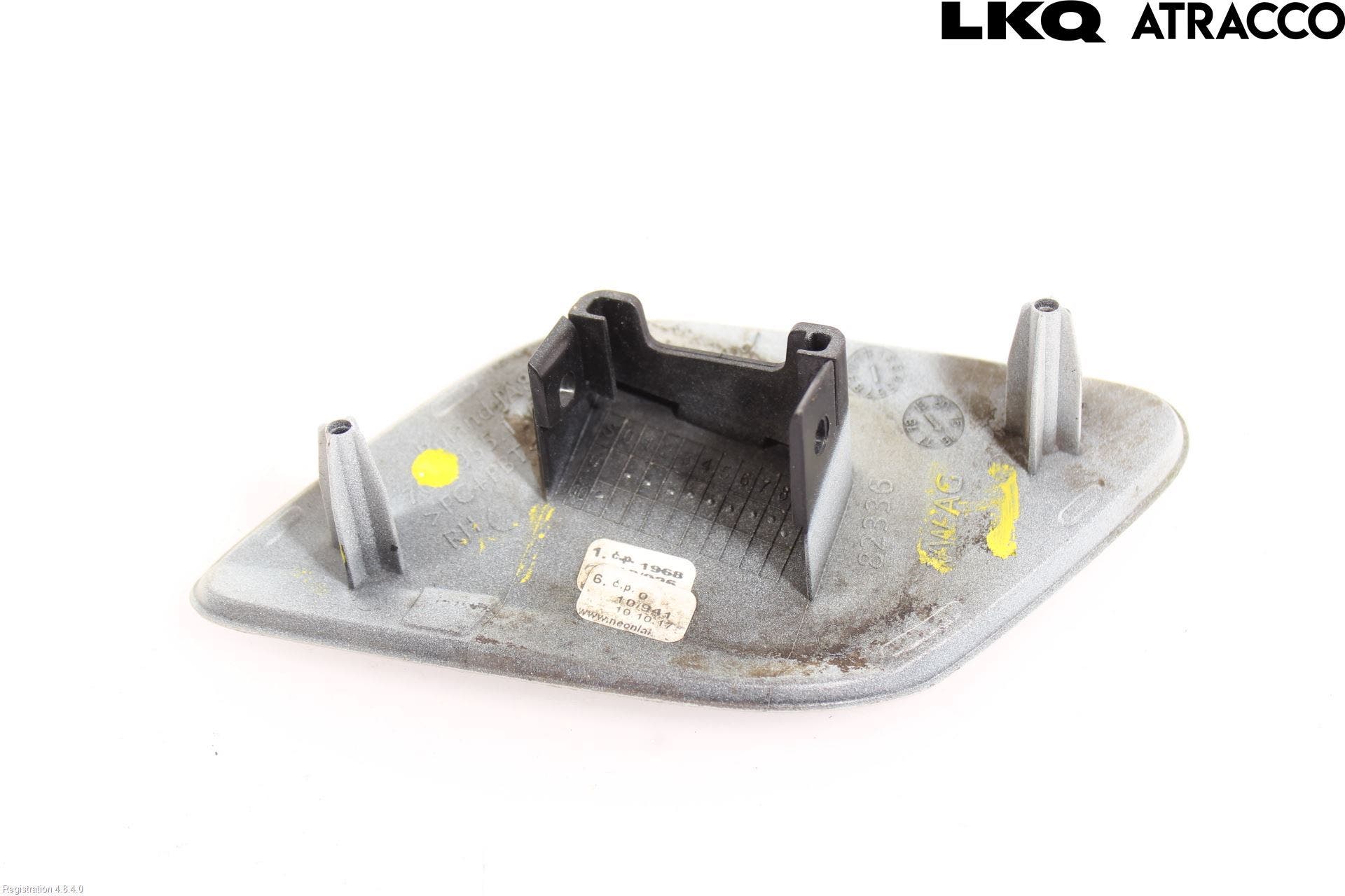 Volkswagen VW CRAFTER II / E-CRAFTER 17- Spolarmunstycke Strålkastare