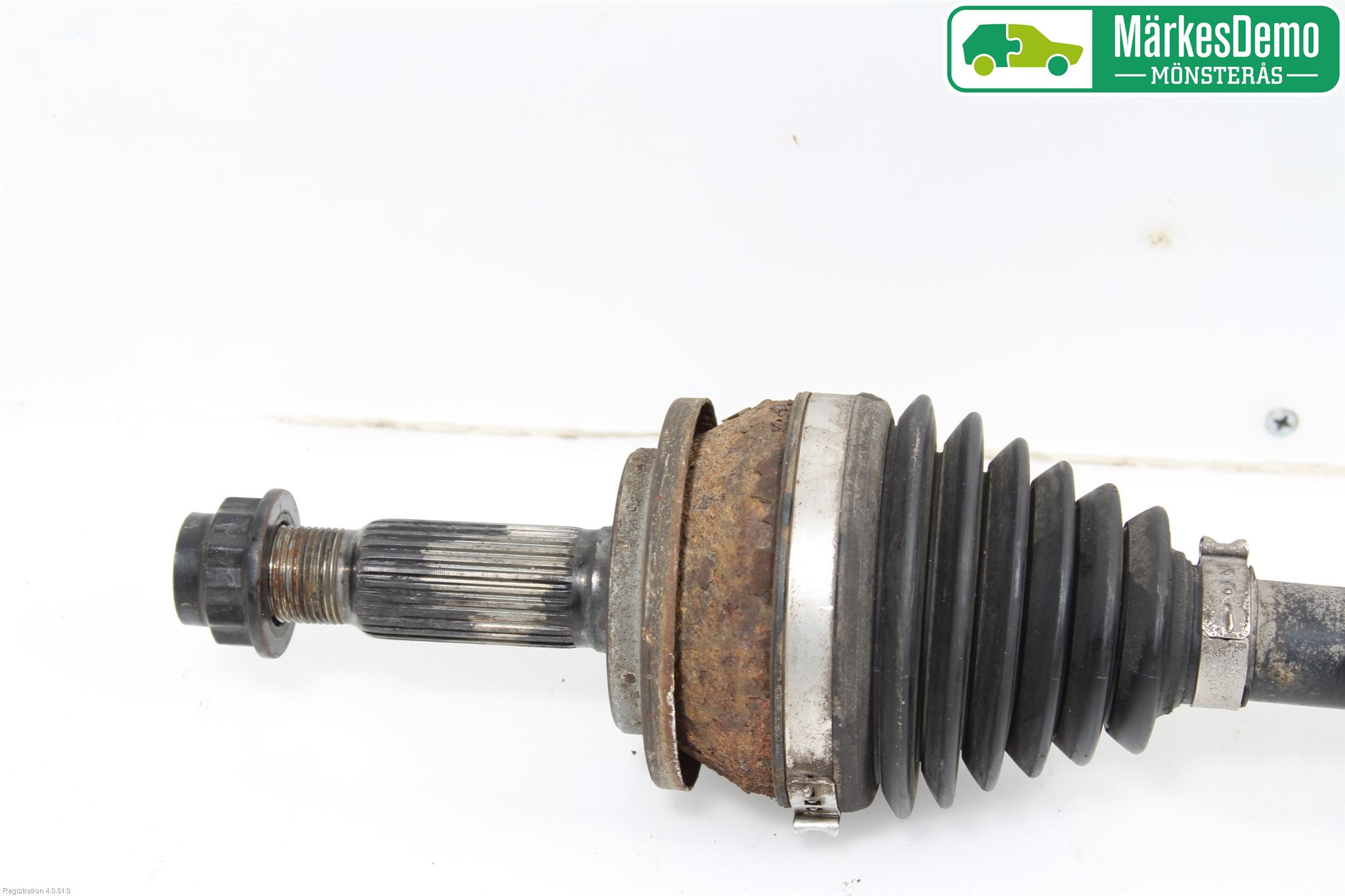 Toyota AVENSIS 09-15 Drivaxel Fram Vänster