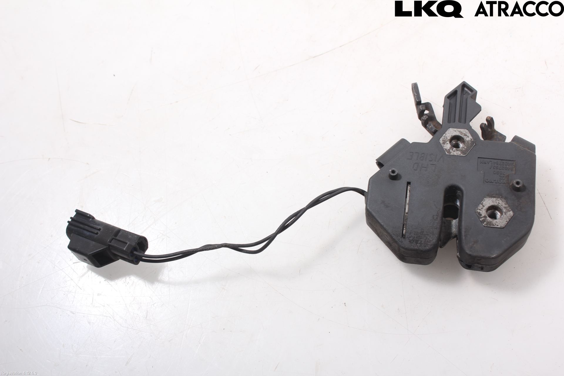 Volvo XC70 05-07 Huvlås