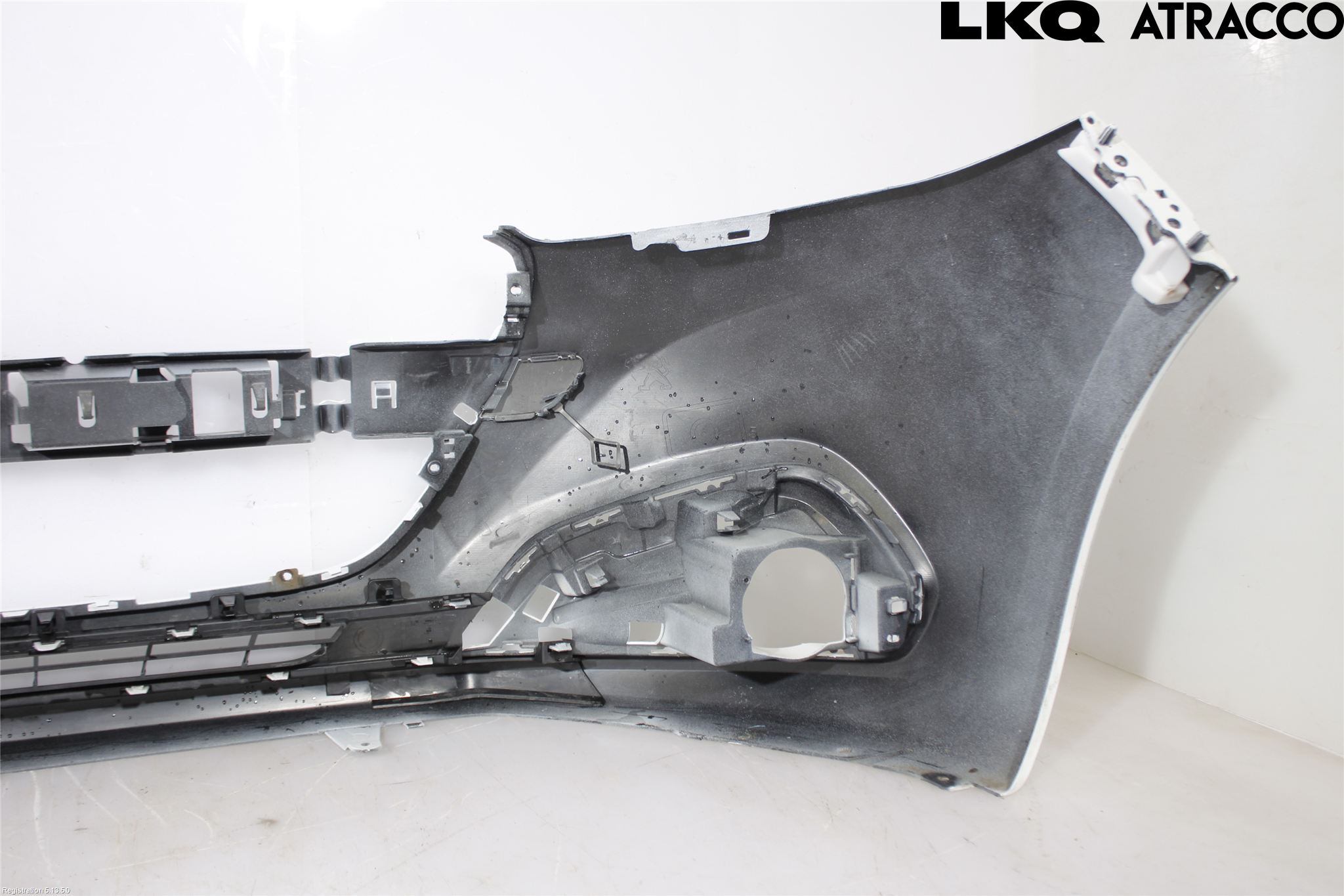Peugeot PEUGOT 208 16-19 Stötfångarbeklädnad Fram