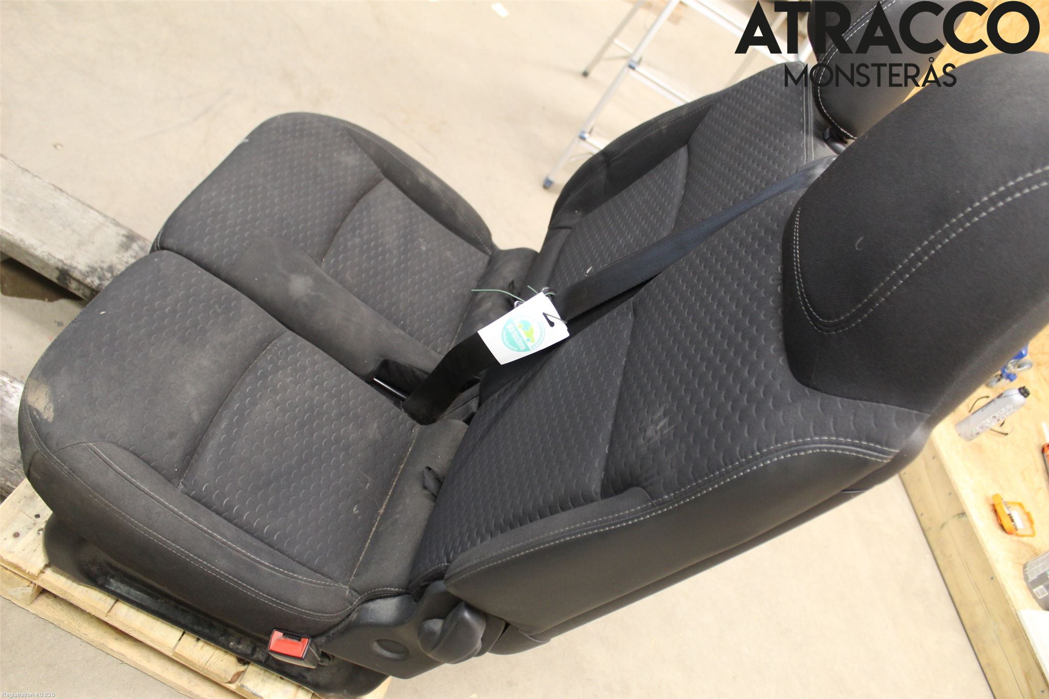 Opel VIVARO 15-19 Inredning Soffa Fram Komplett