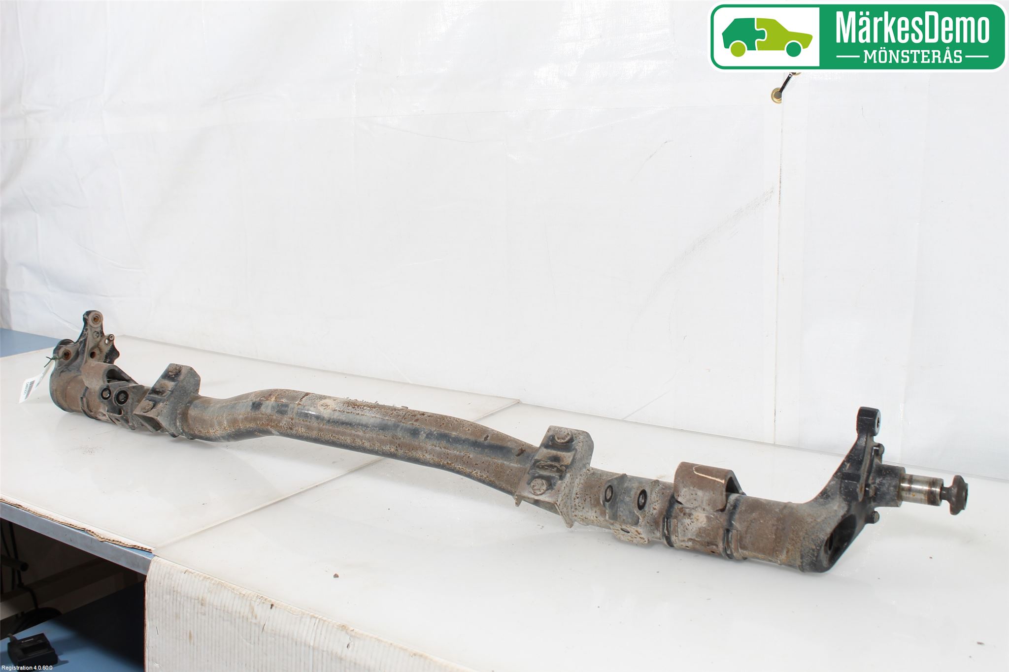 Volkswagen VW CADDY 11-15 Bakaxelbalk