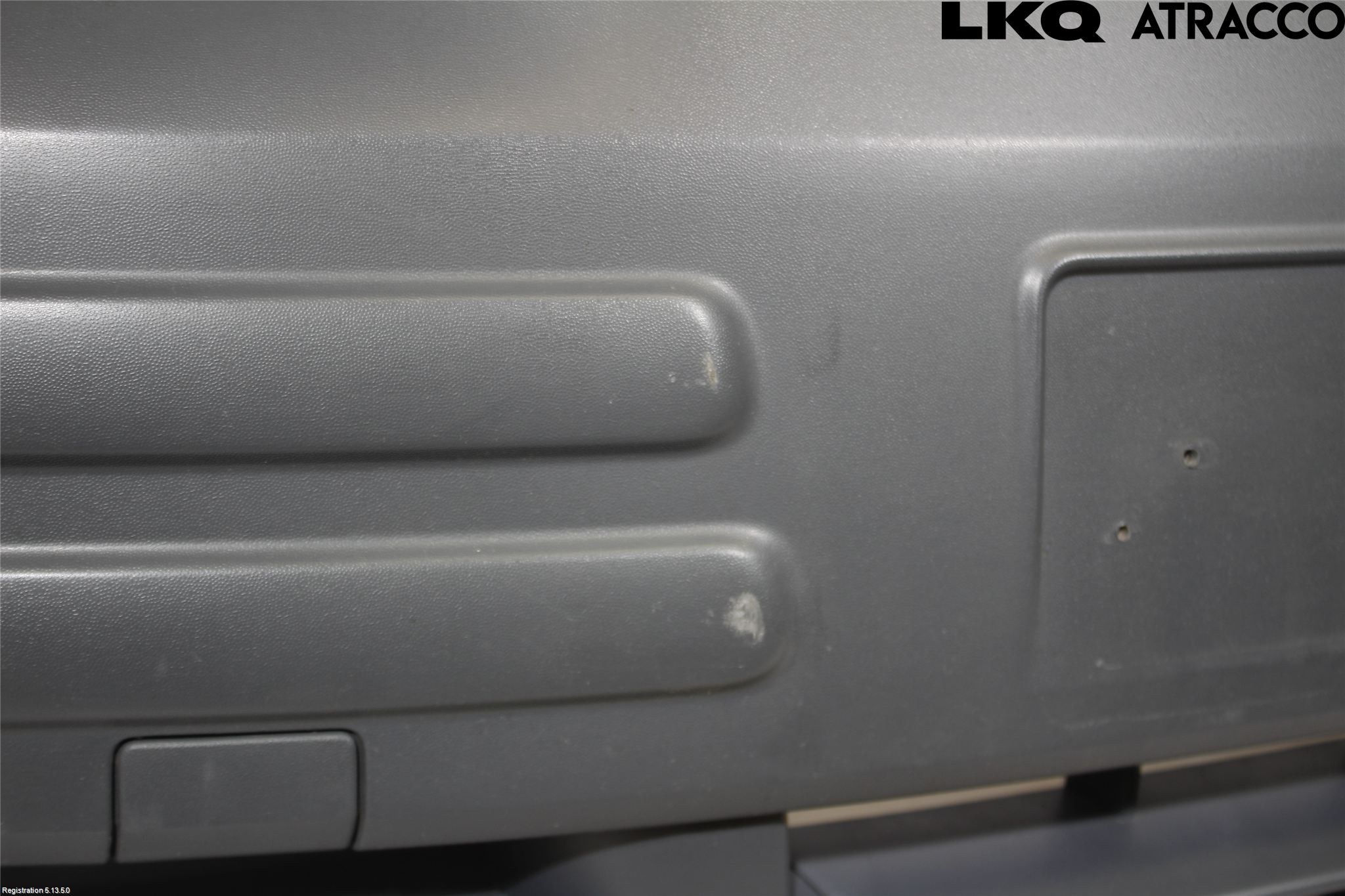 Volkswagen VW CADDY      04-10 Stötfångarbeklädnad Fram