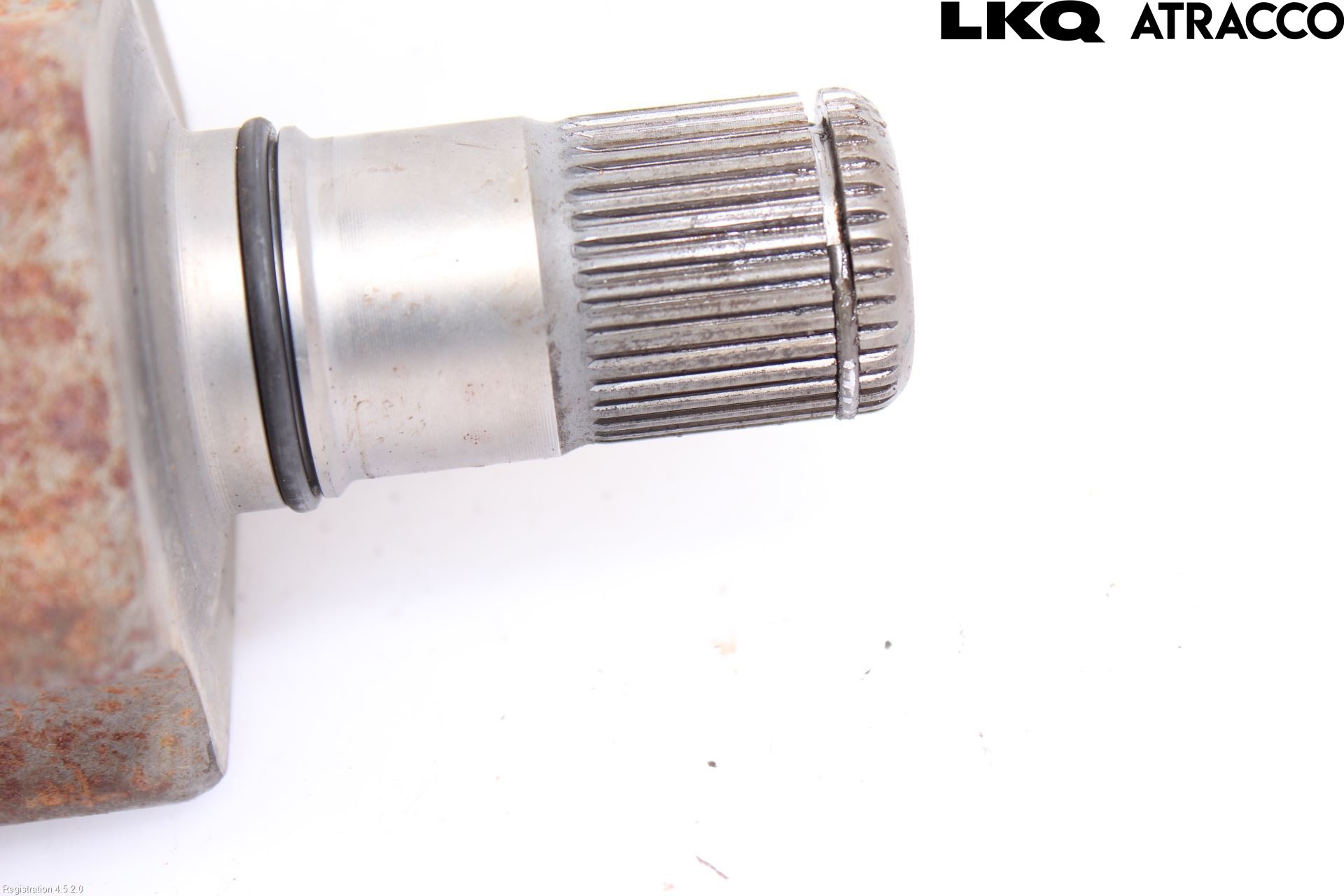 Skoda SUPERB 16-24 Drivaxel Fram Vänster