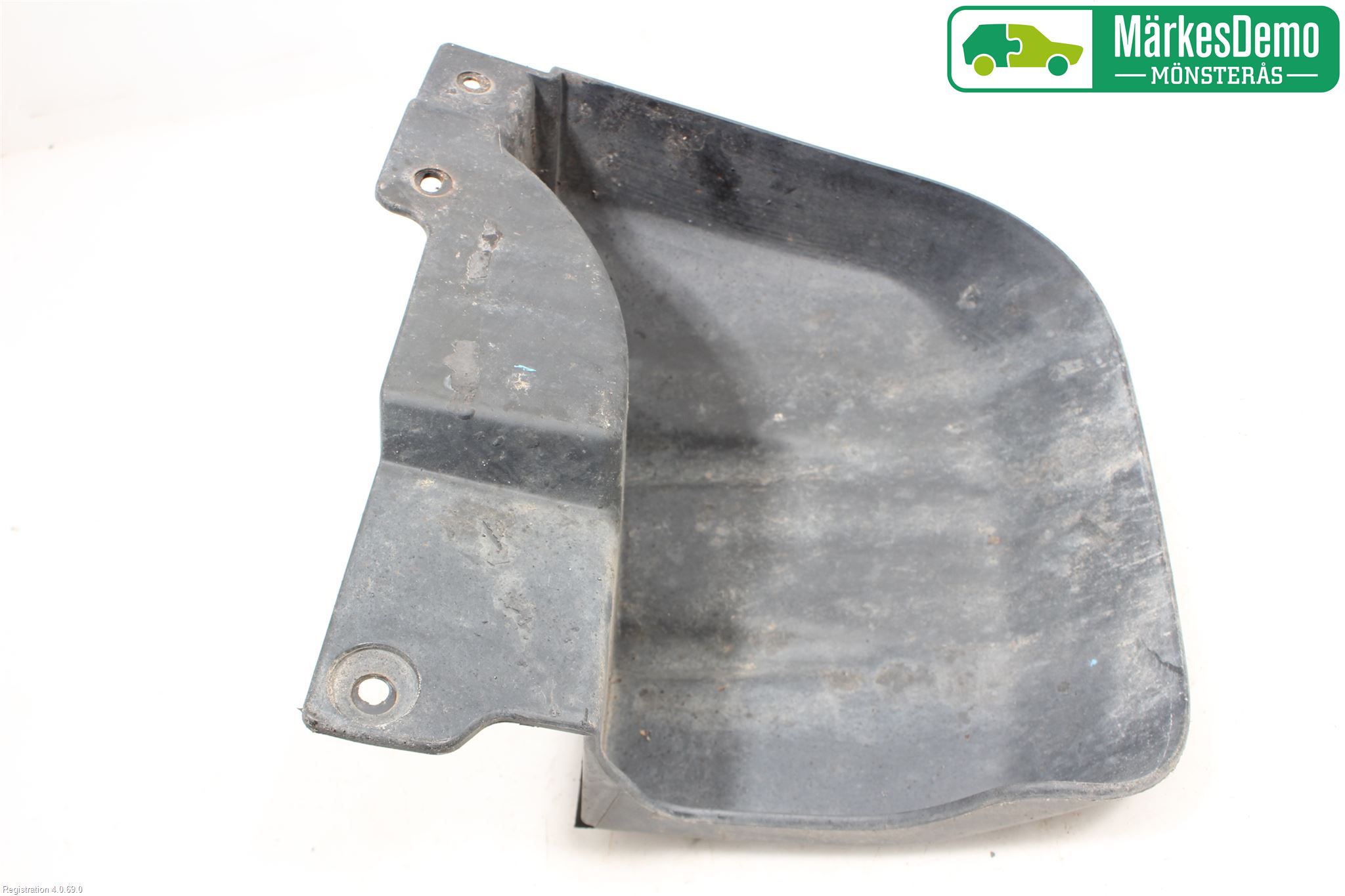 Mitsubishi L200 06-15 Stänkskydd