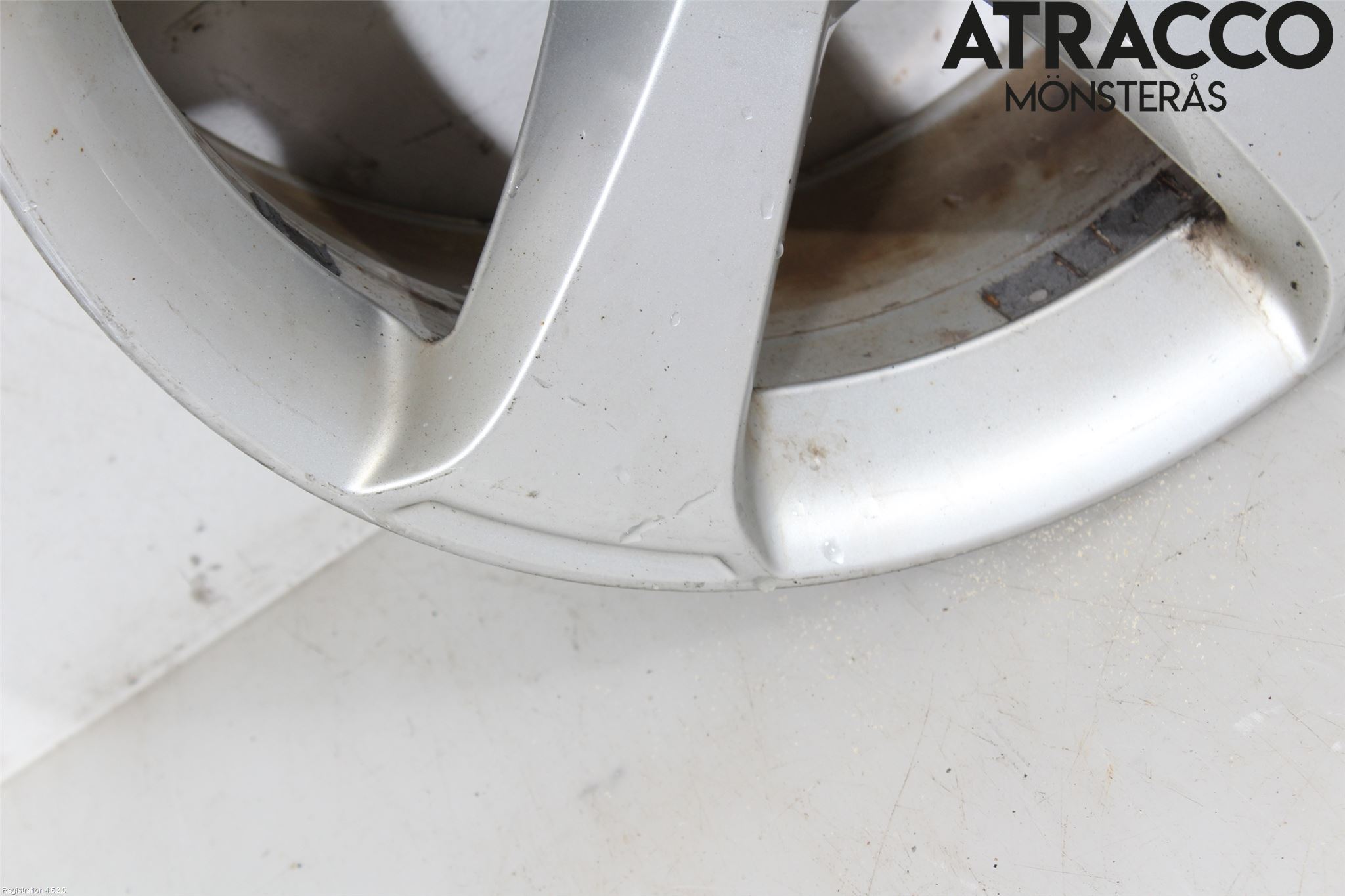 Volkswagen VW TOURAN 10-15 Fälg Aluminium