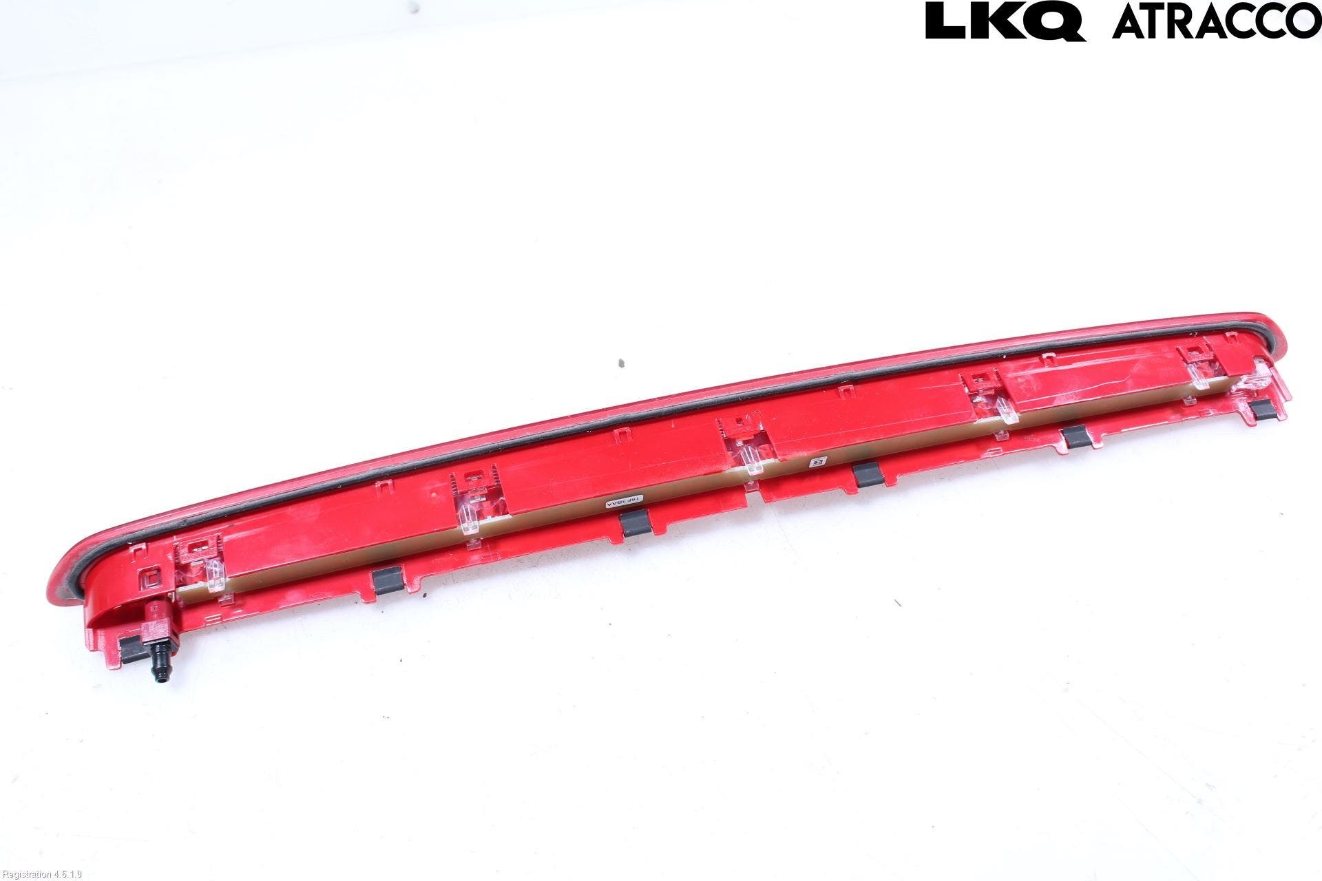 Volkswagen VW PASSAT 15-19 Bromsljus Bakruta