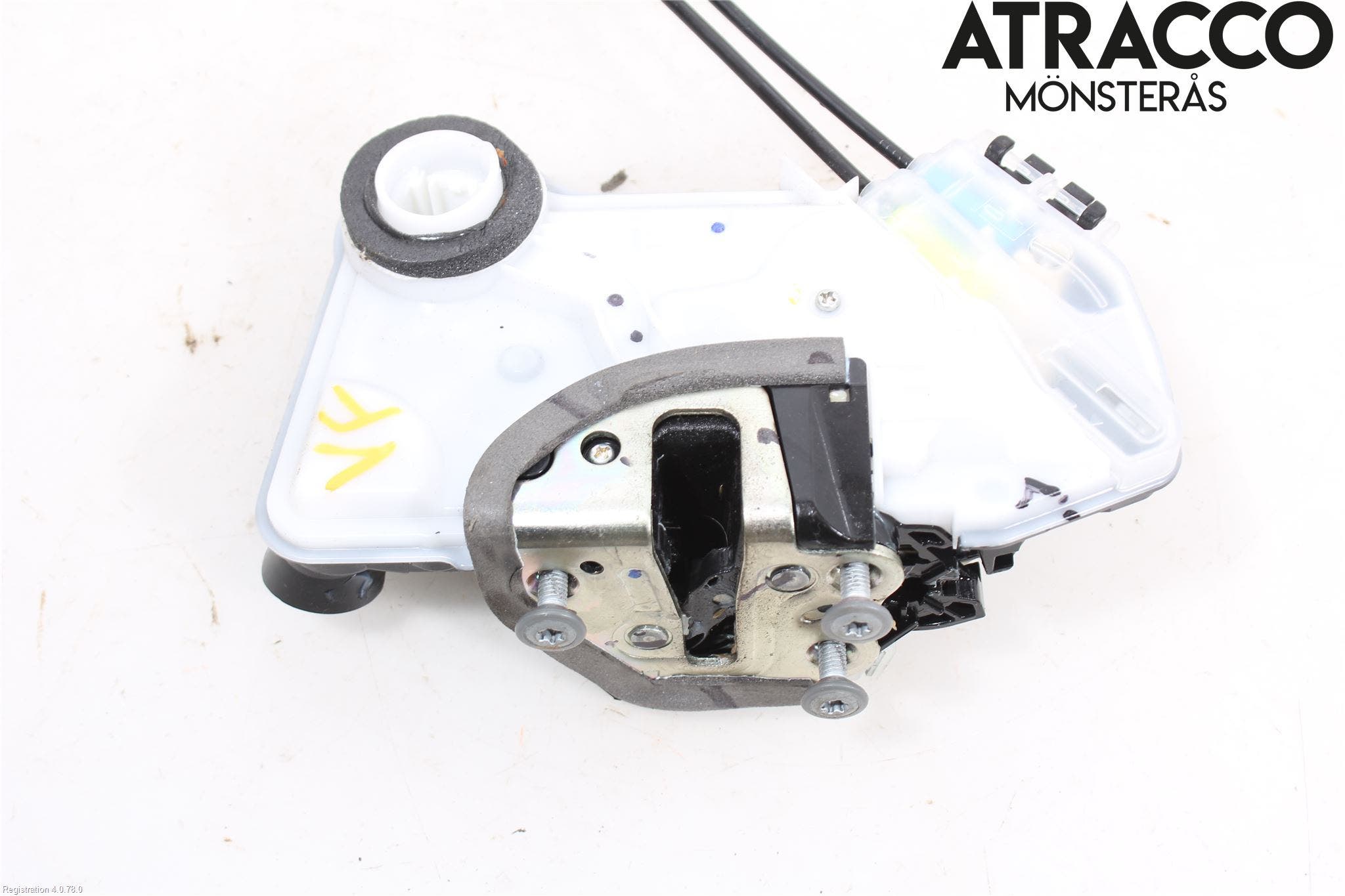 Toyota HILUX 16- Låskista-Dörrlås