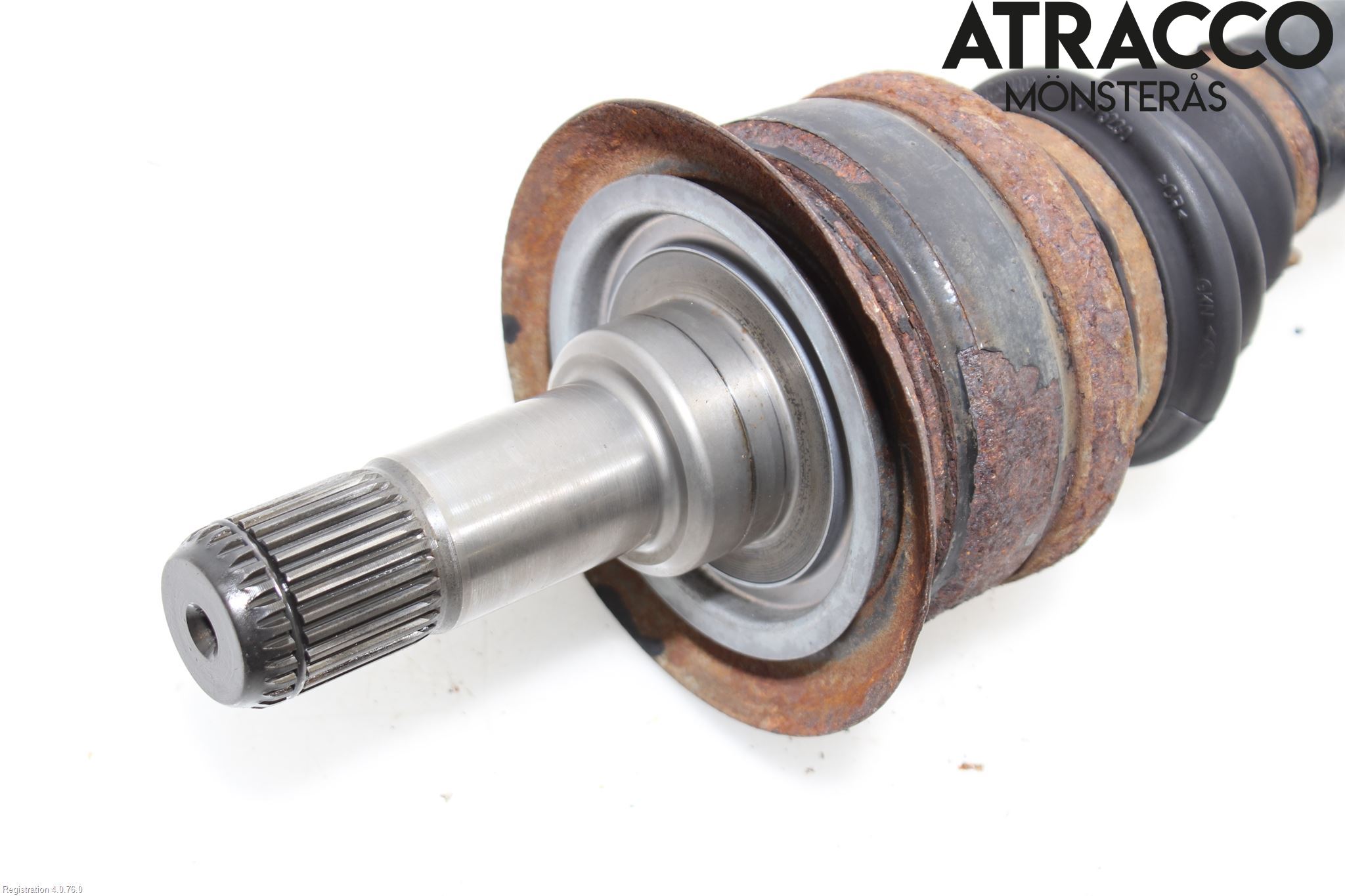 BMW 5 F10/F11/F18 09-17 Drivaxel Bak Höger