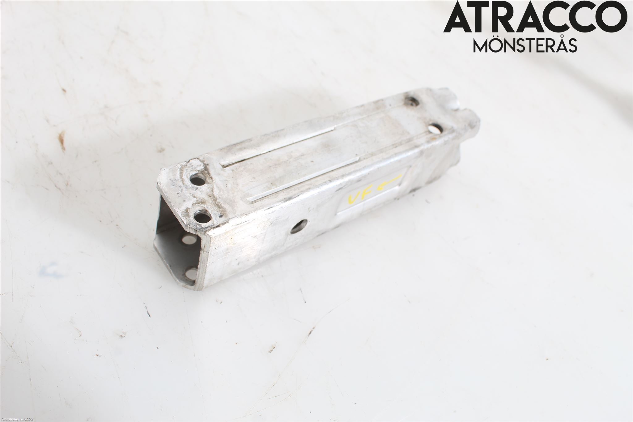 Audi ALLROAD 06-11 Stötfångarbärjärn Fram