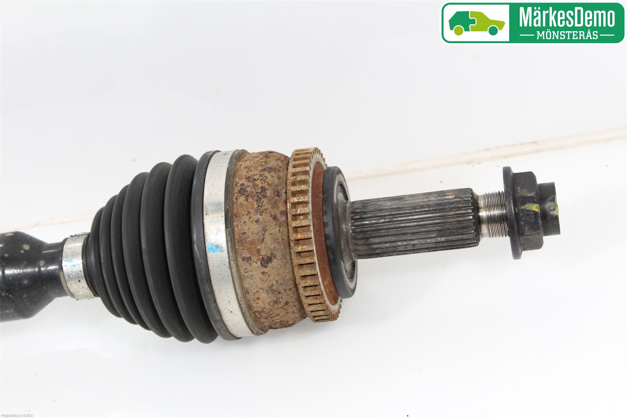 Kia CEED 12-18 Drivaxel Fram Höger