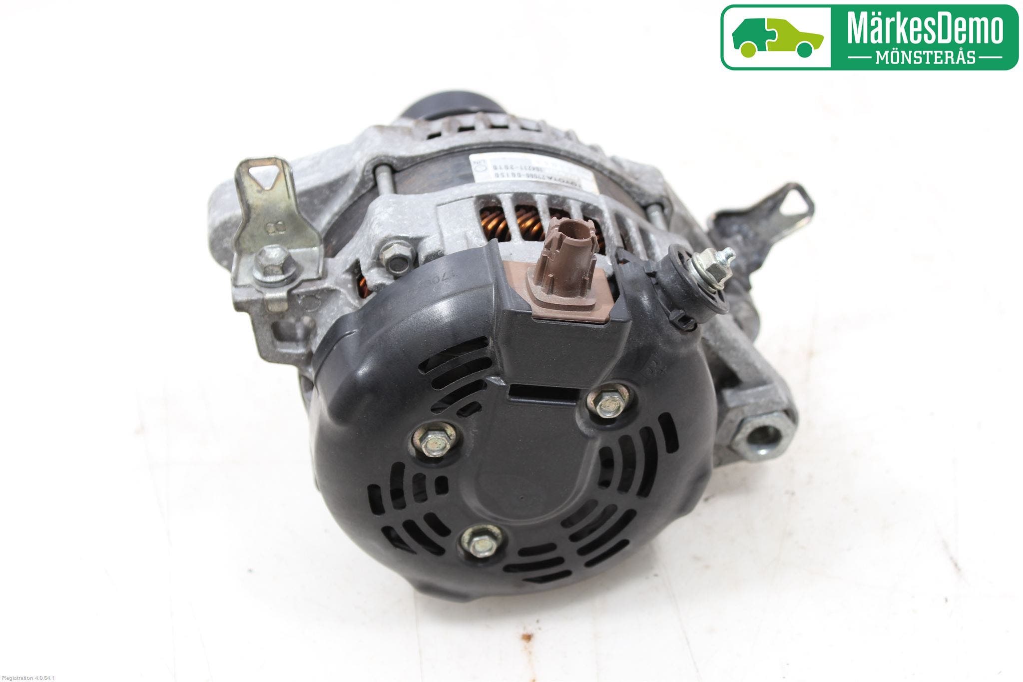 Toyota YARIS XP130 12-14 Generator