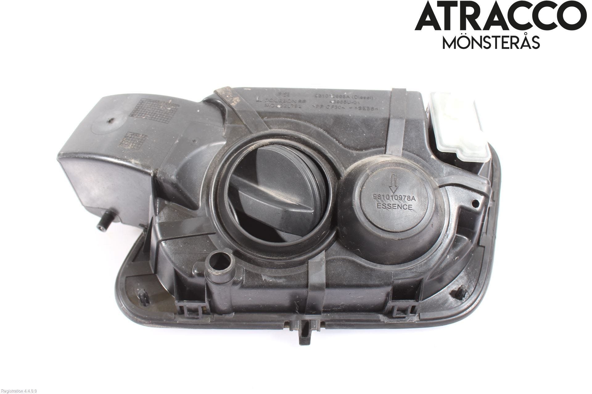 Peugeot 3008 17-24 Tanklucka