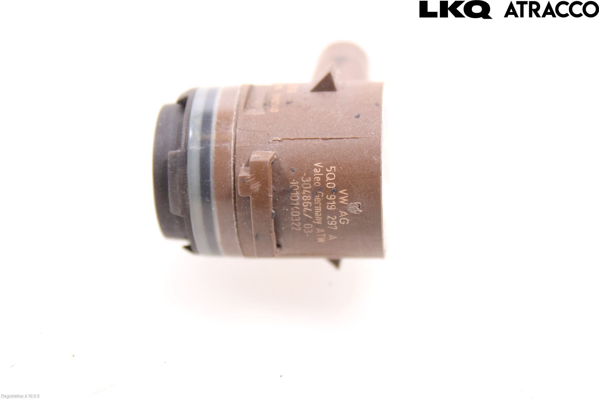 Volkswagen VW PASSAT 15-19 Parkeringshjälp Frontsensor