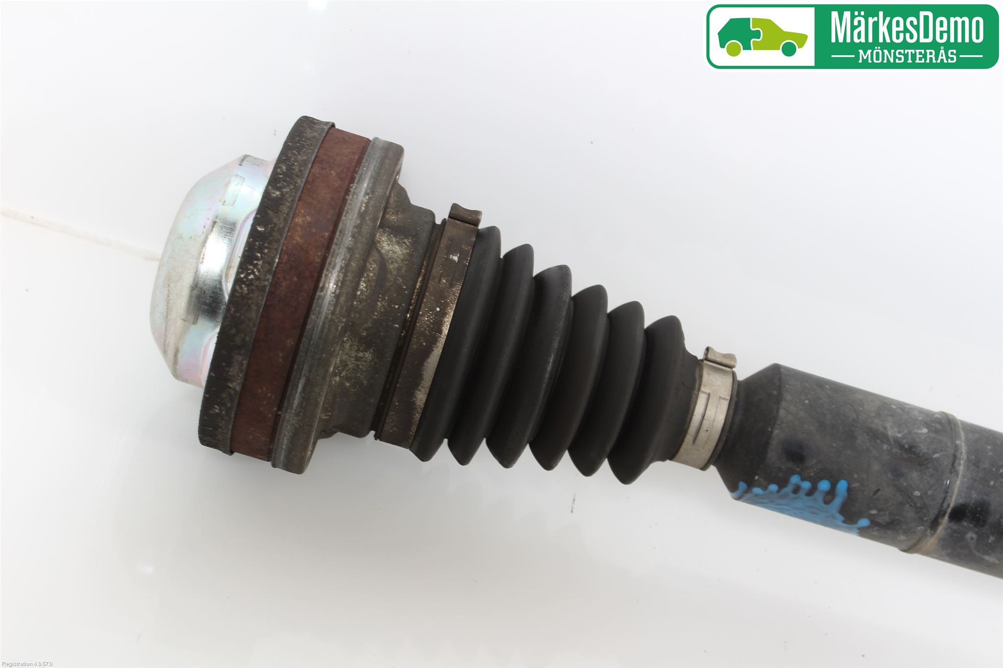 Volkswagen VW TOURAN 03-10 Drivaxel Fram Höger