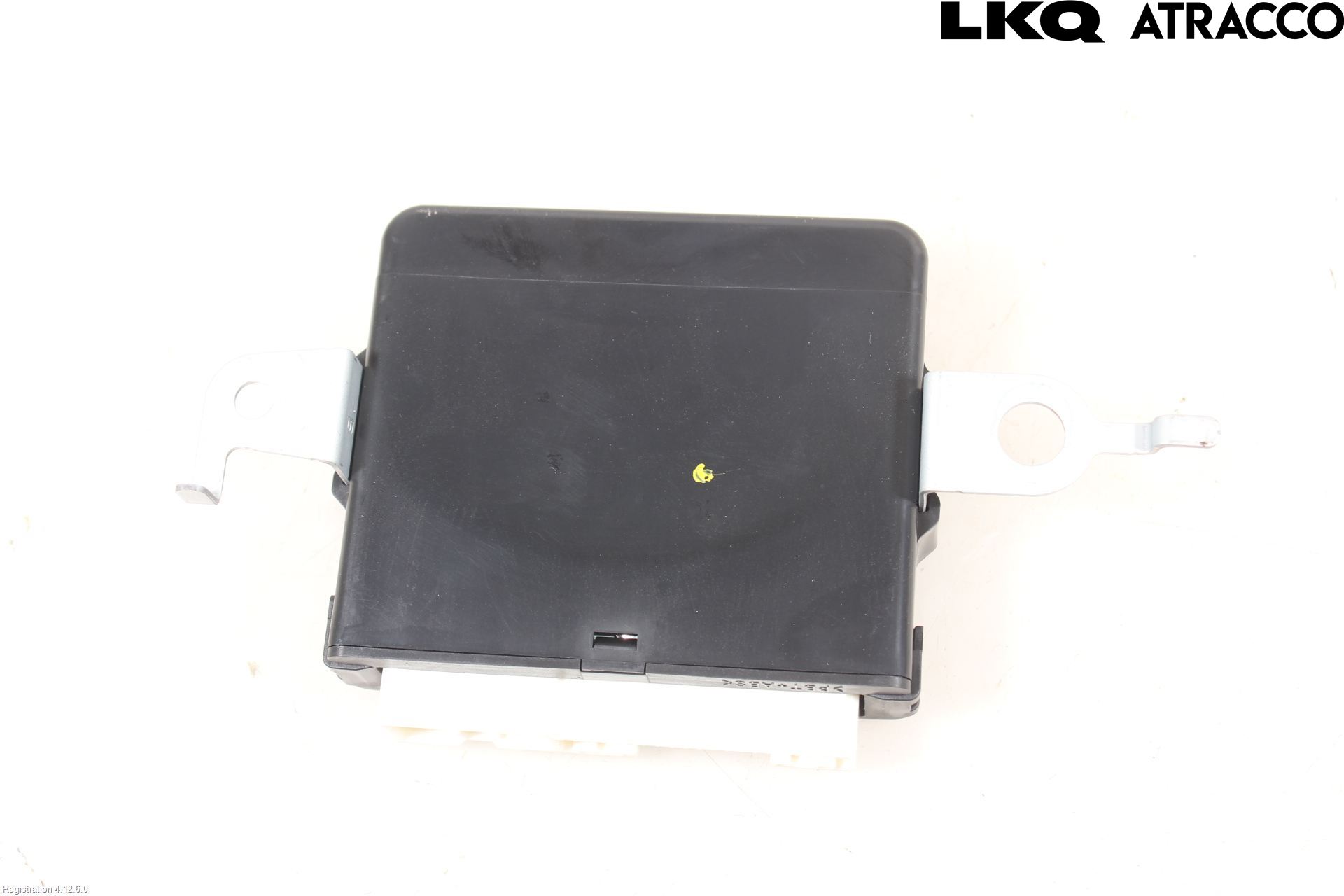 Toyota COROLLA 19- Styrenhet Baklucka