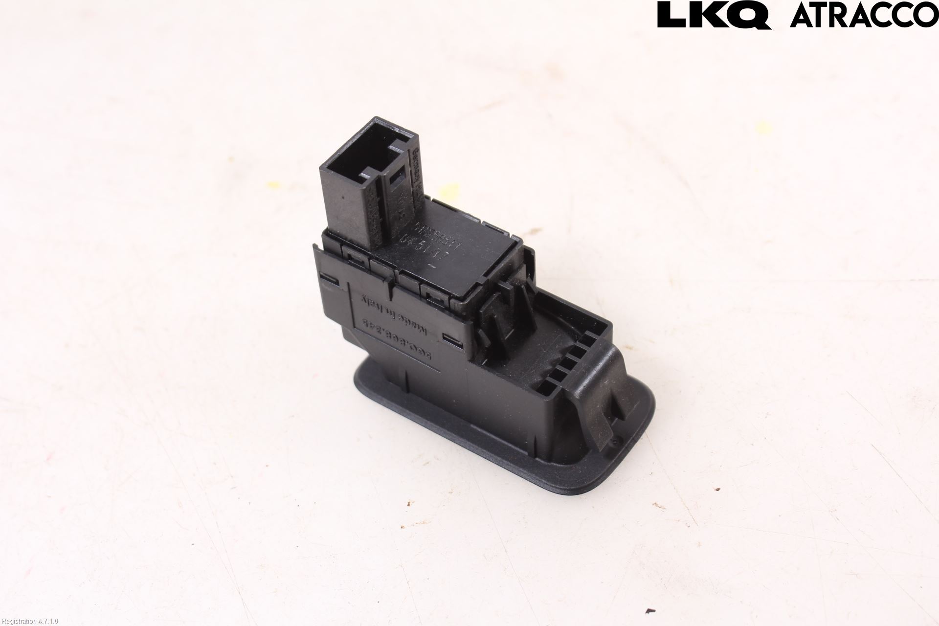 Volkswagen VW TIGUAN 16-24 Strömställare Dragkrok
