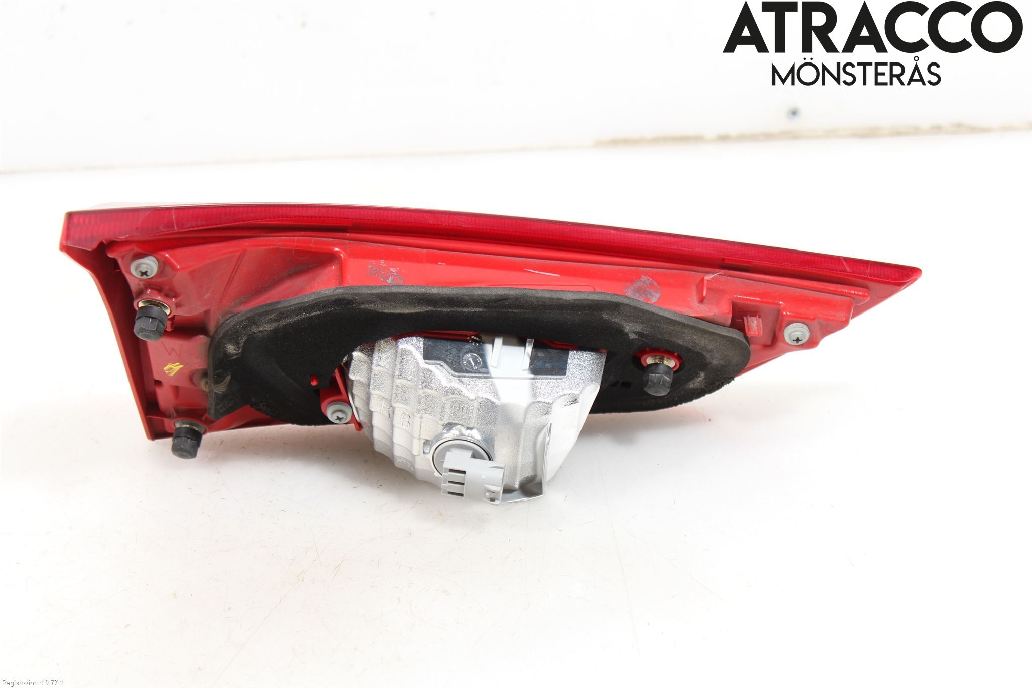 Toyota AURIS 13-19 Bakljus Lucka Hö
