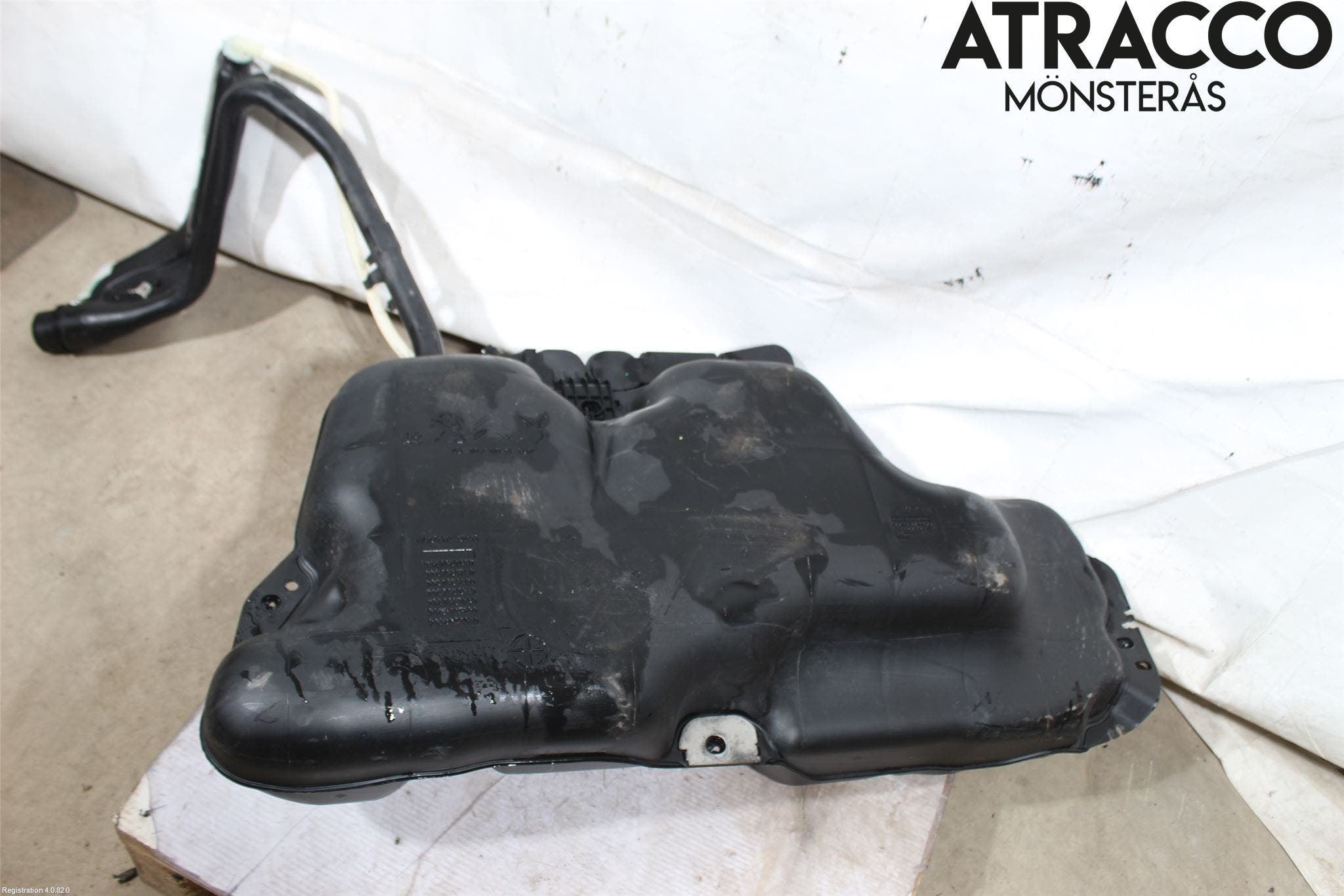 Opel CORSA F, CORSA-E 20- Bränsletank Insprutning