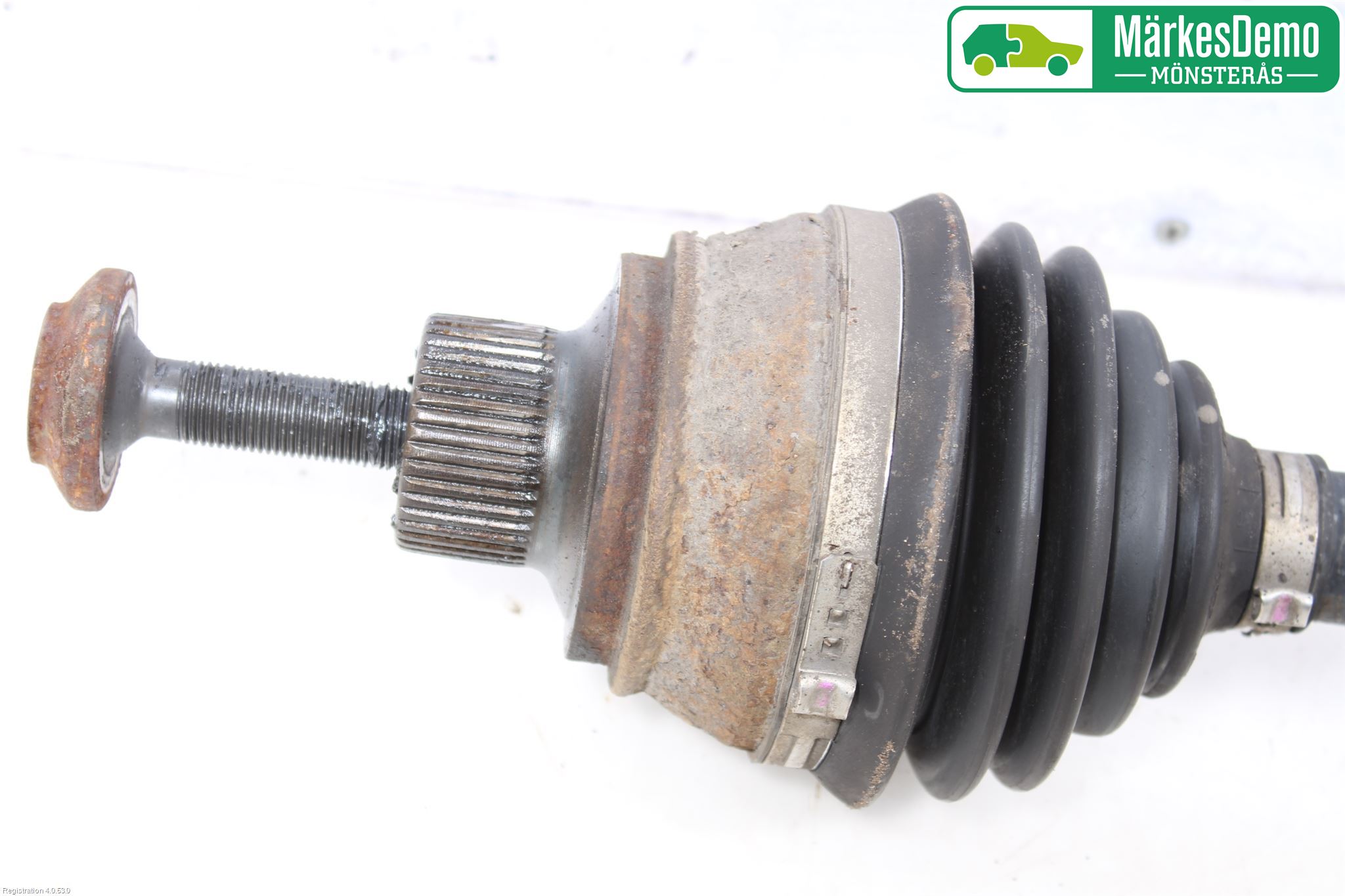 Audi A4/S4 08-11 Drivaxel Fram Höger
