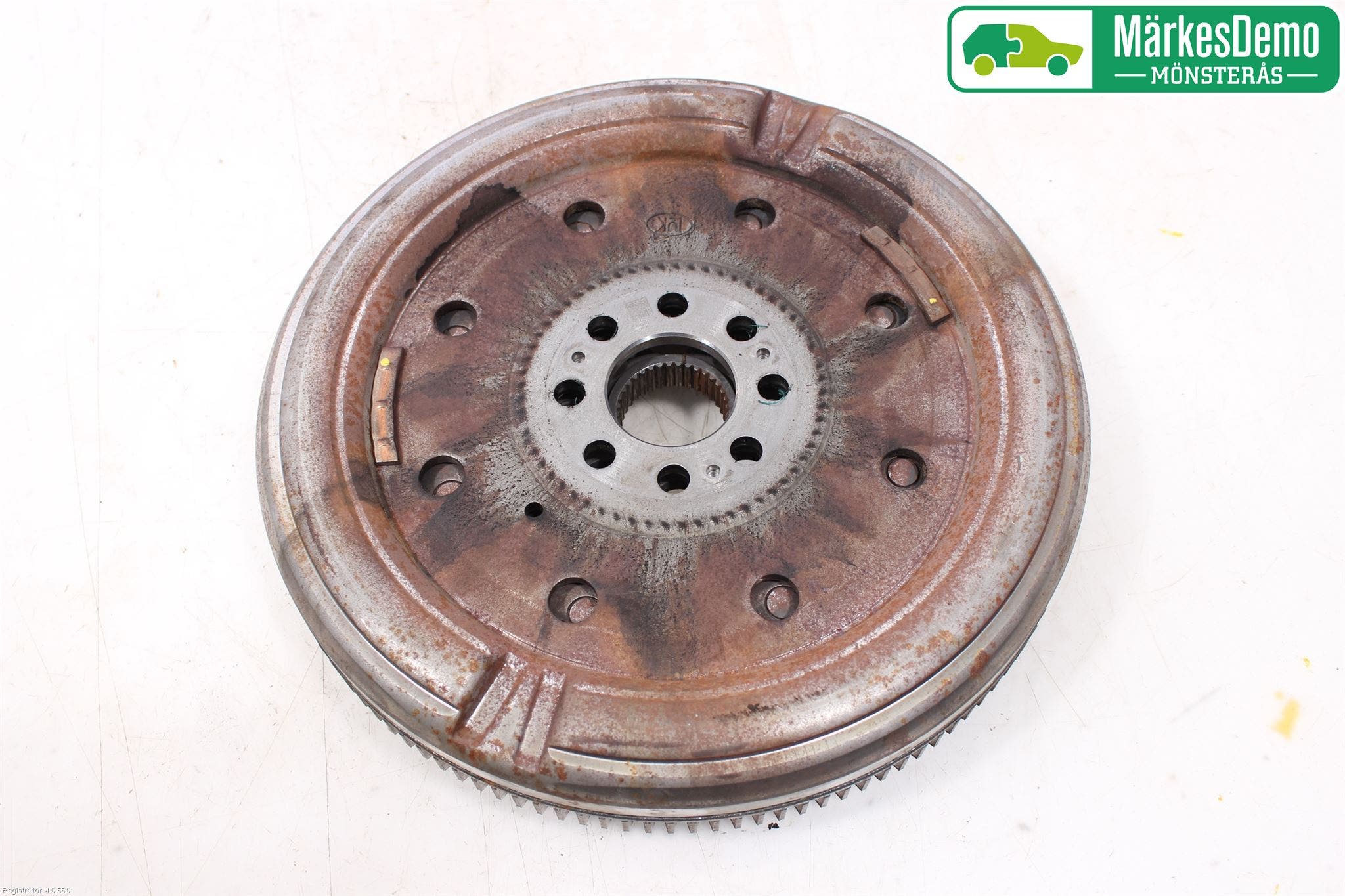 Volkswagen VW PASSAT 15-19 Svänghjul Aut