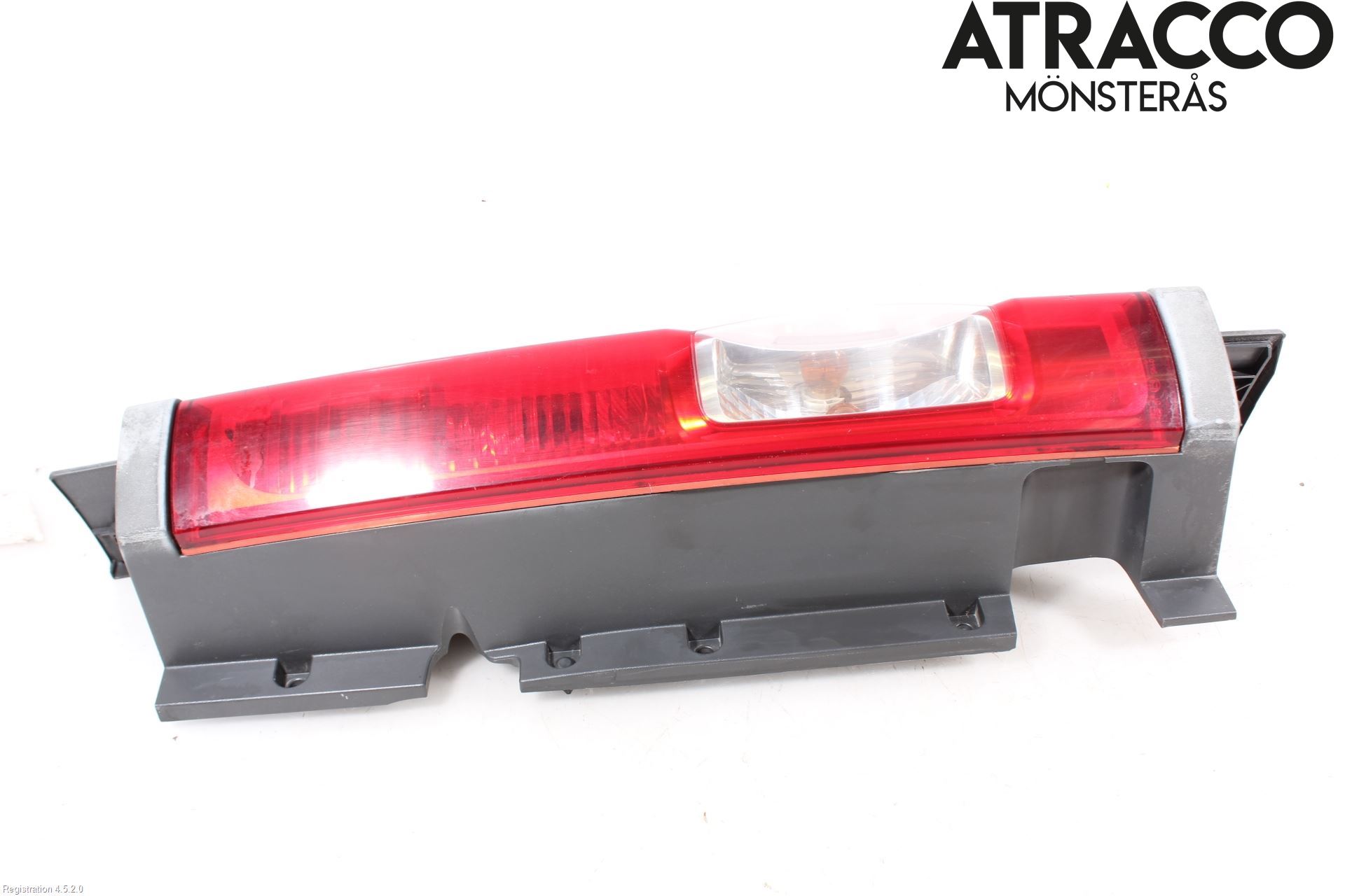 Nissan PRIMASTAR Bakljus Höger