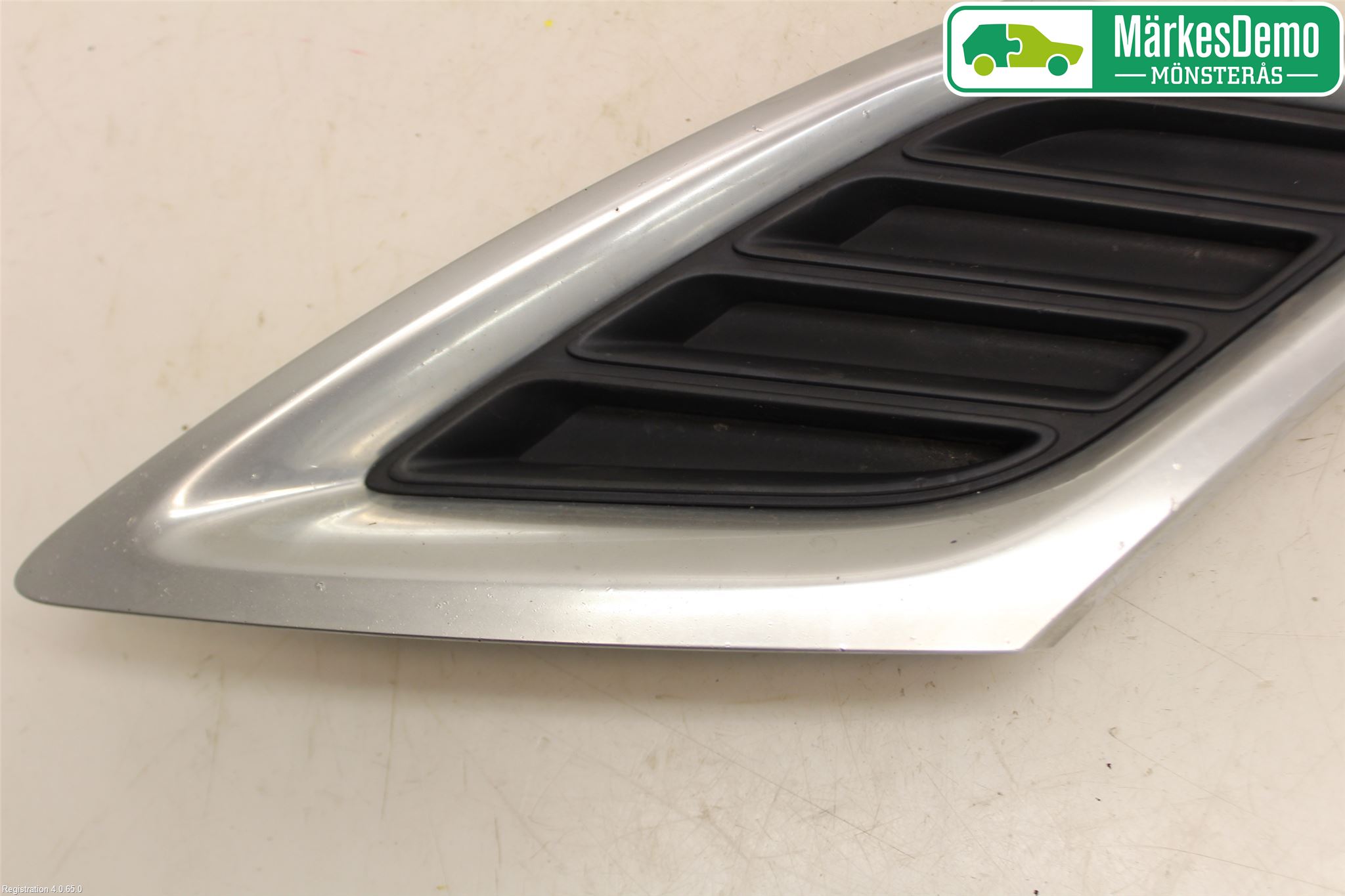 Saab 9-3 VER2/VER3 08-15 Grilldel Vänster