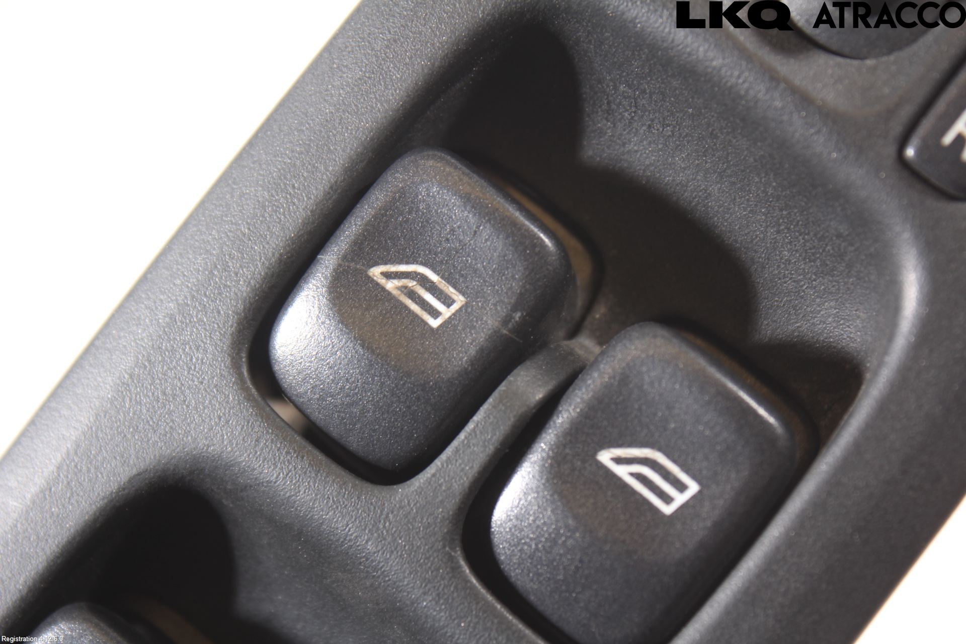 Volvo XC70 05-07 Strömställare Elhiss