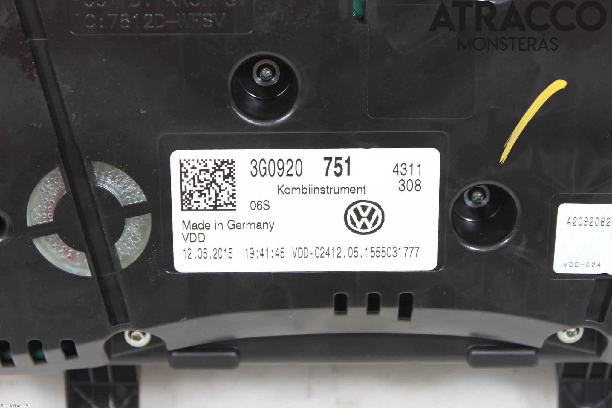 Volkswagen VW PASSAT 15-19 Instrument Komb
