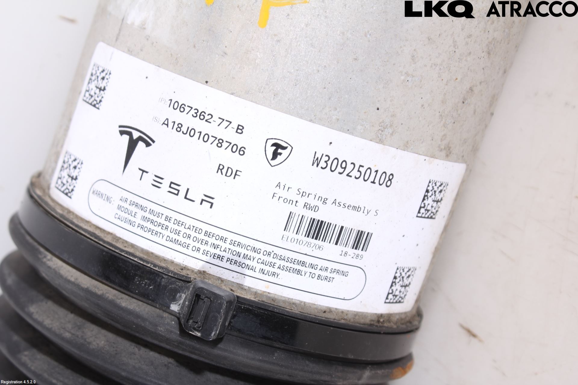 Tesla MODEL S 13- Fjäderben Fram Vänster