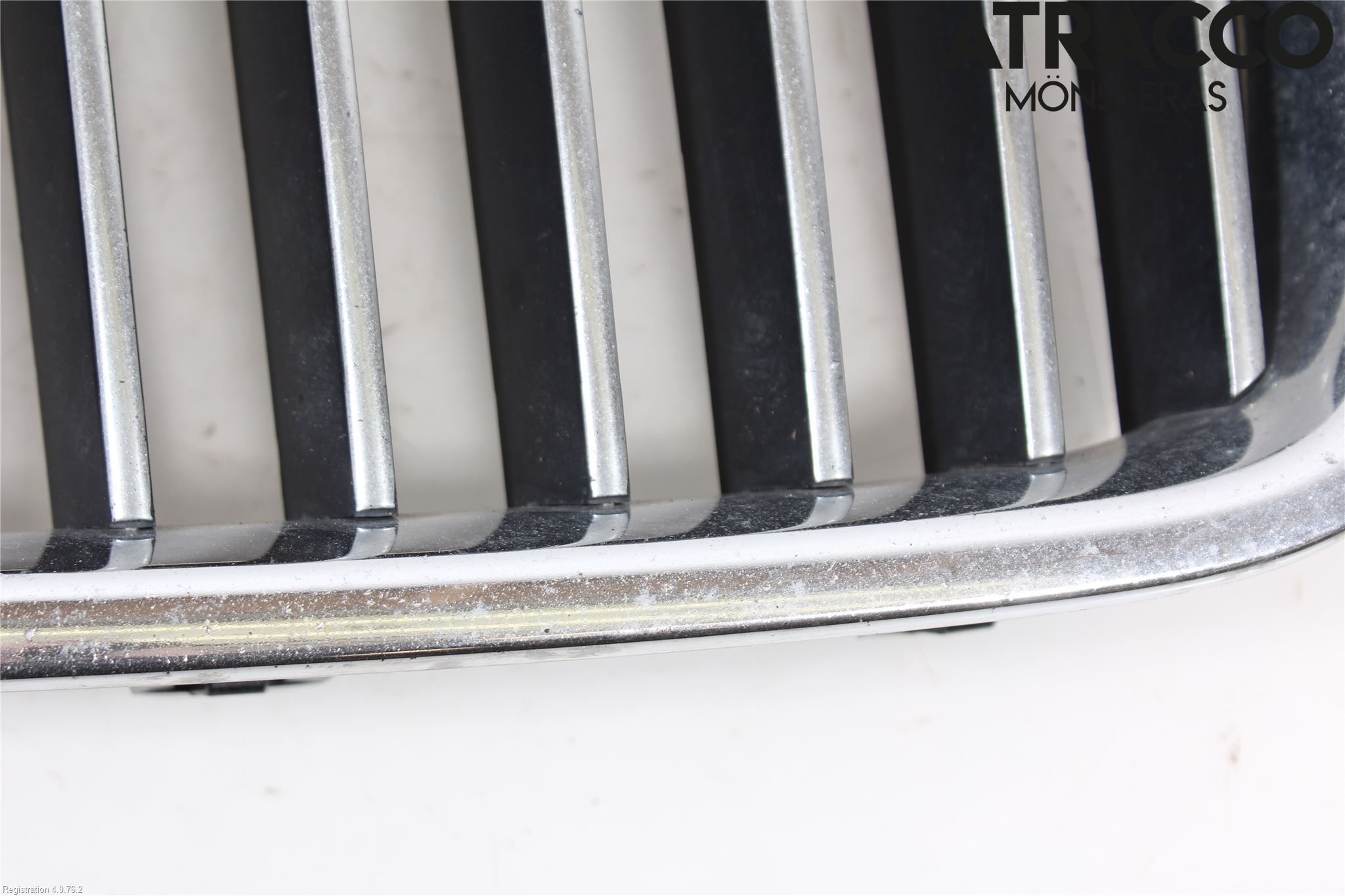 BMW 5 F10/F11/F18 09-17 Grilldel Höger