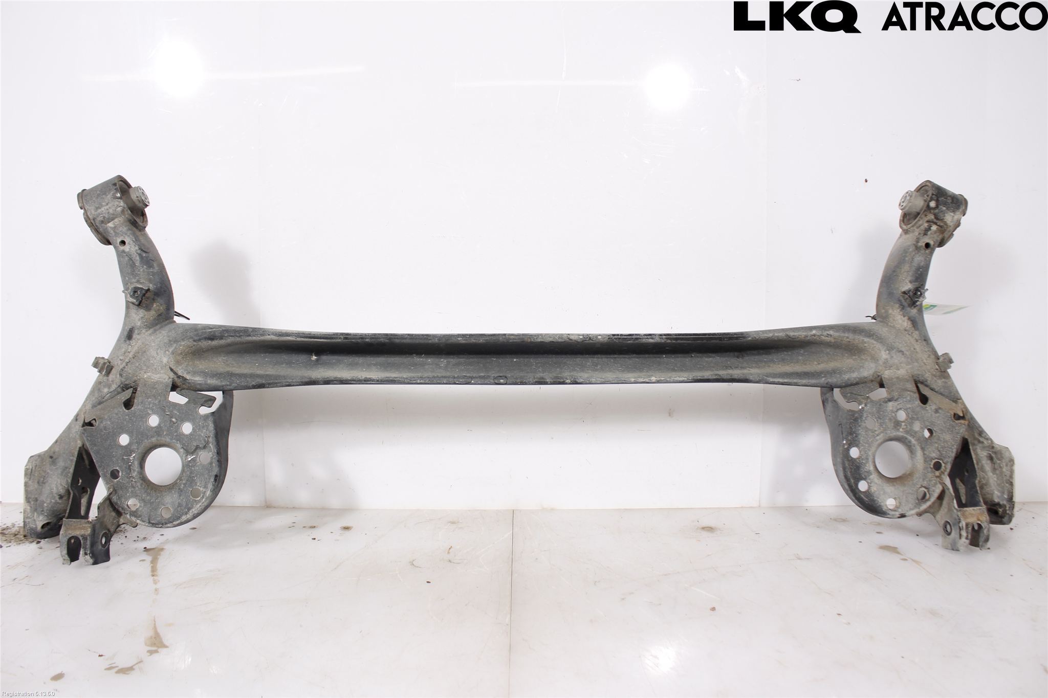 Toyota YARIS XP130 15-20 Bakaxelbalk
