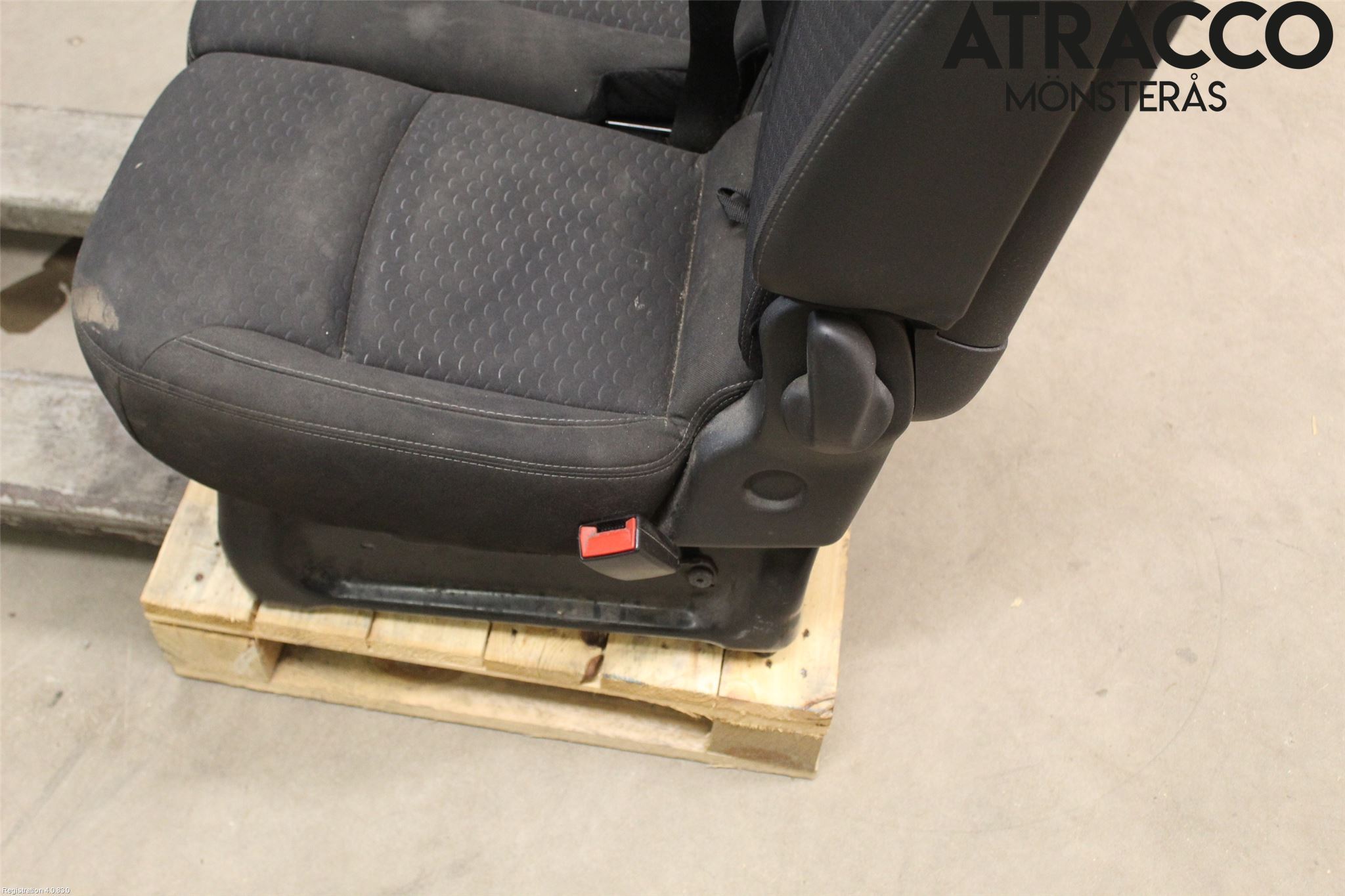 Opel VIVARO 15-19 Inredning Soffa Fram Komplett