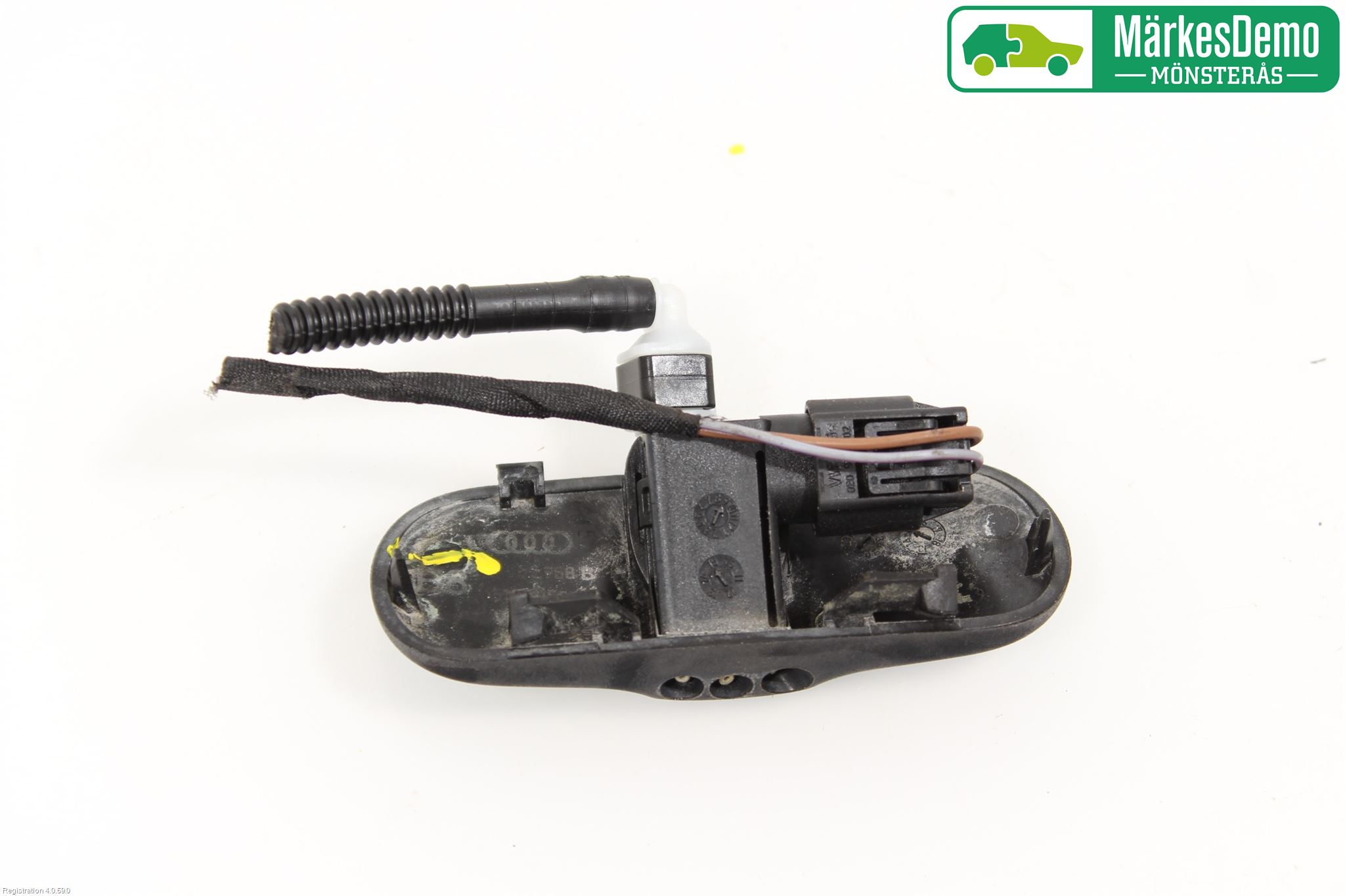 Audi A4 12-15 Spolarmunstycke Rutor