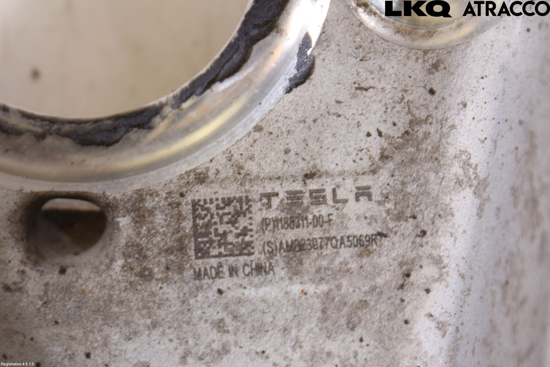 Tesla MODEL Y 21- Styrspindel Lagerhus Vä