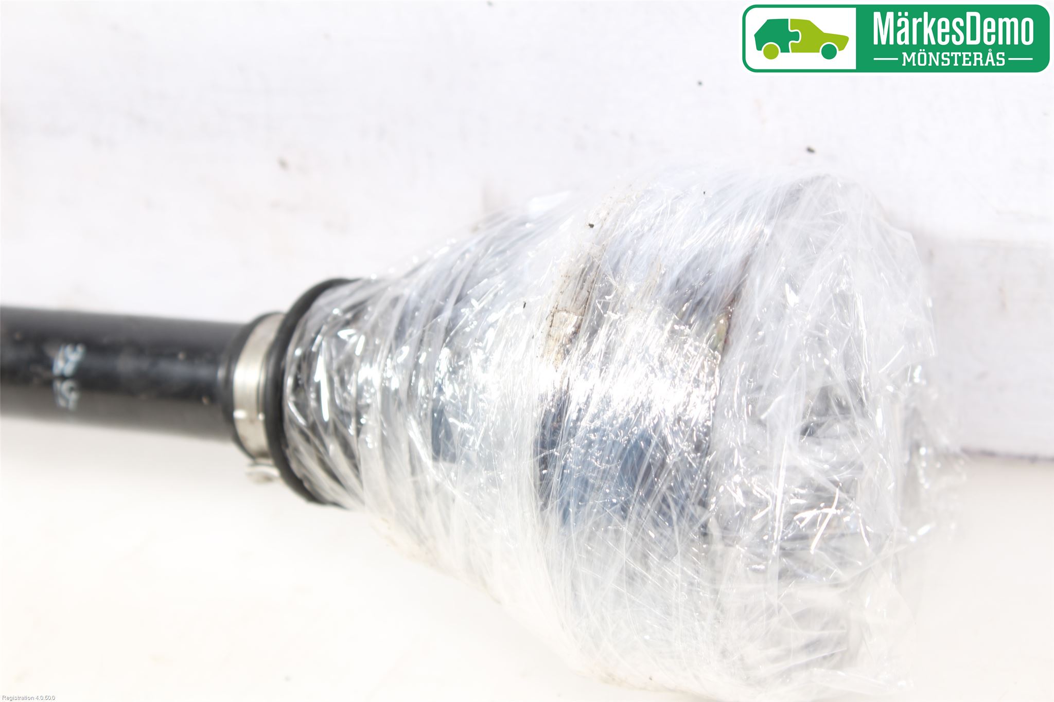 Volkswagen VW GOLF V 04-09 Drivaxel Fram Vänster