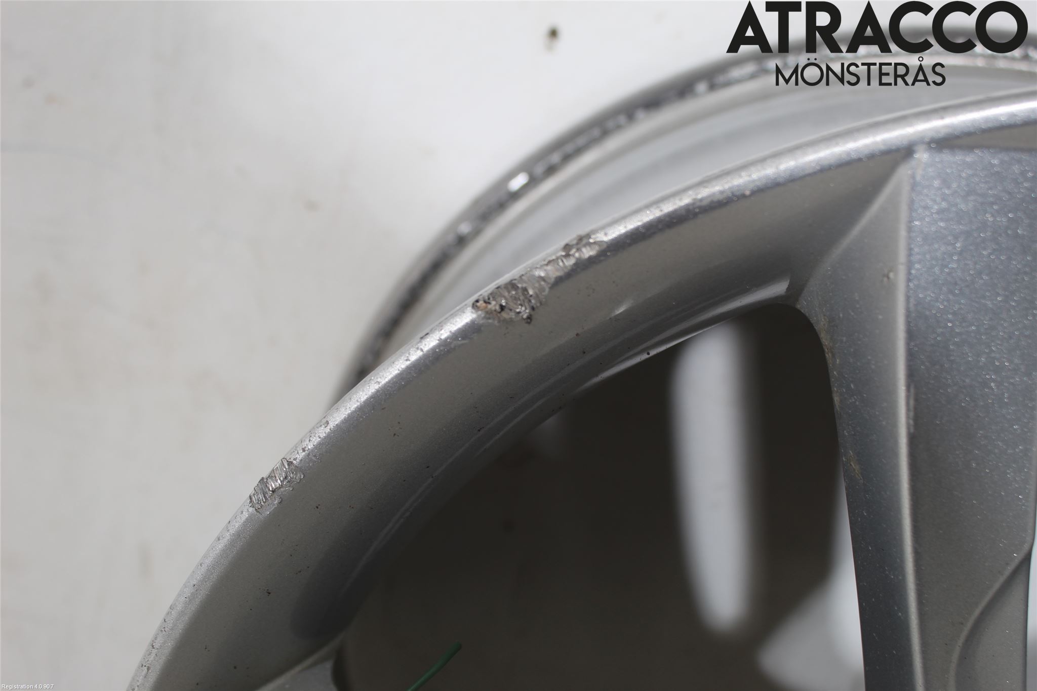 Jaguar XE (X760) 15-24 Fälg Aluminium