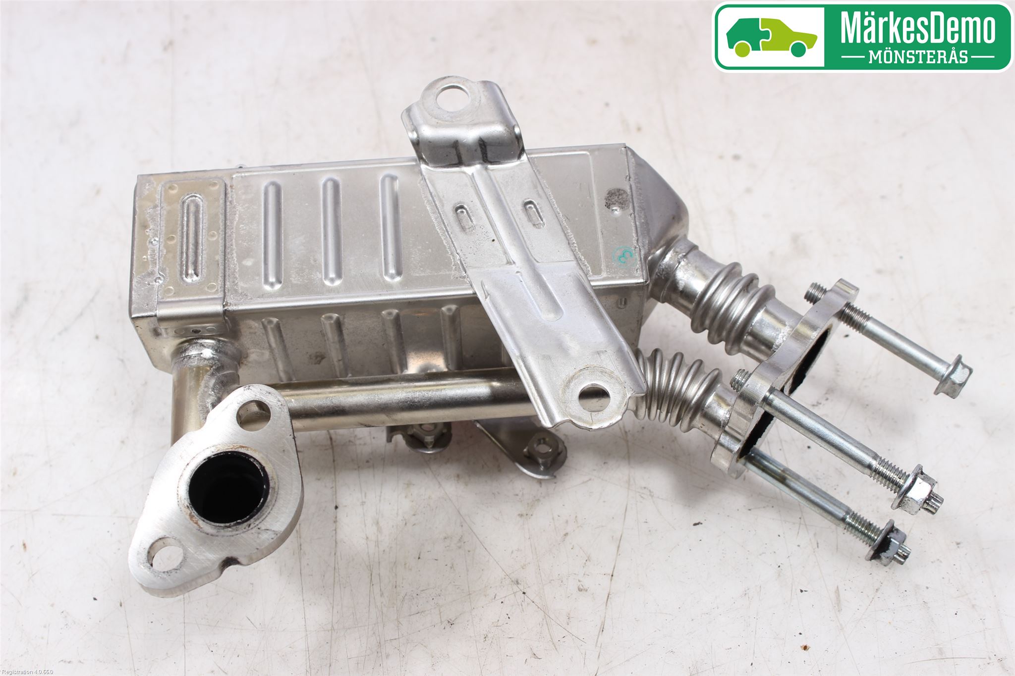 Toyota AURIS 13-19 Avgaskylare