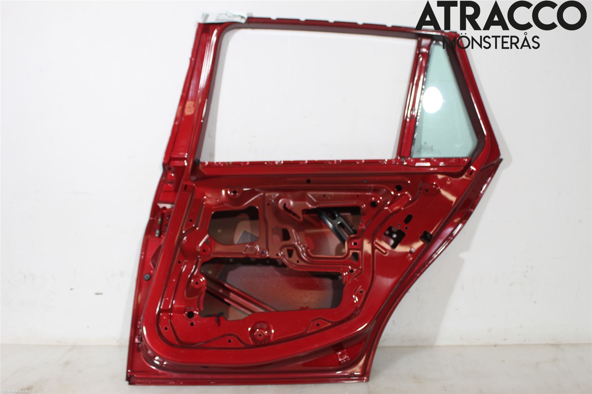 BMW 3 E90/91 SED/TOU 05-12 Dörr Bak Höger