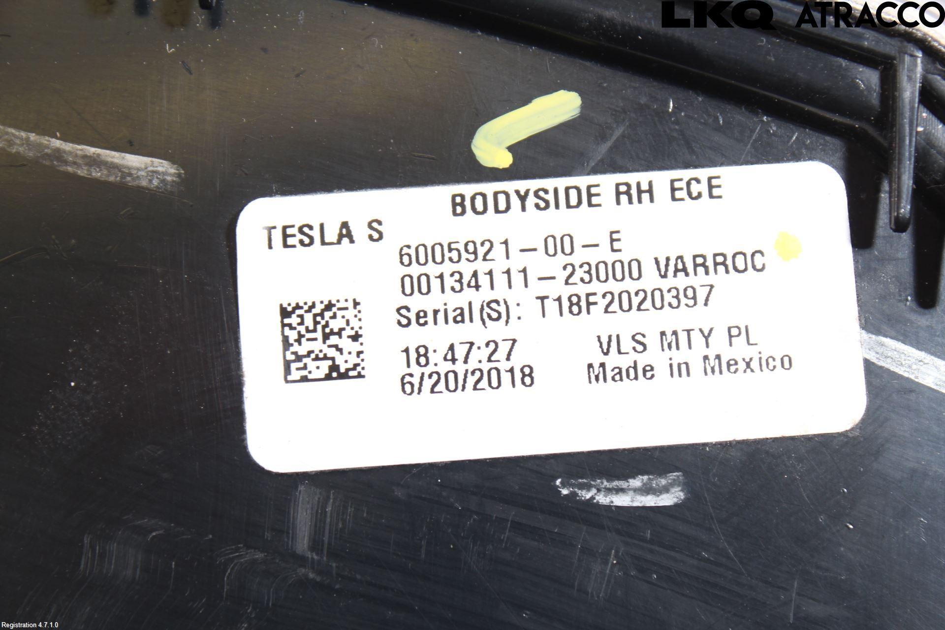 Tesla MODEL S 13- Bakljus Höger