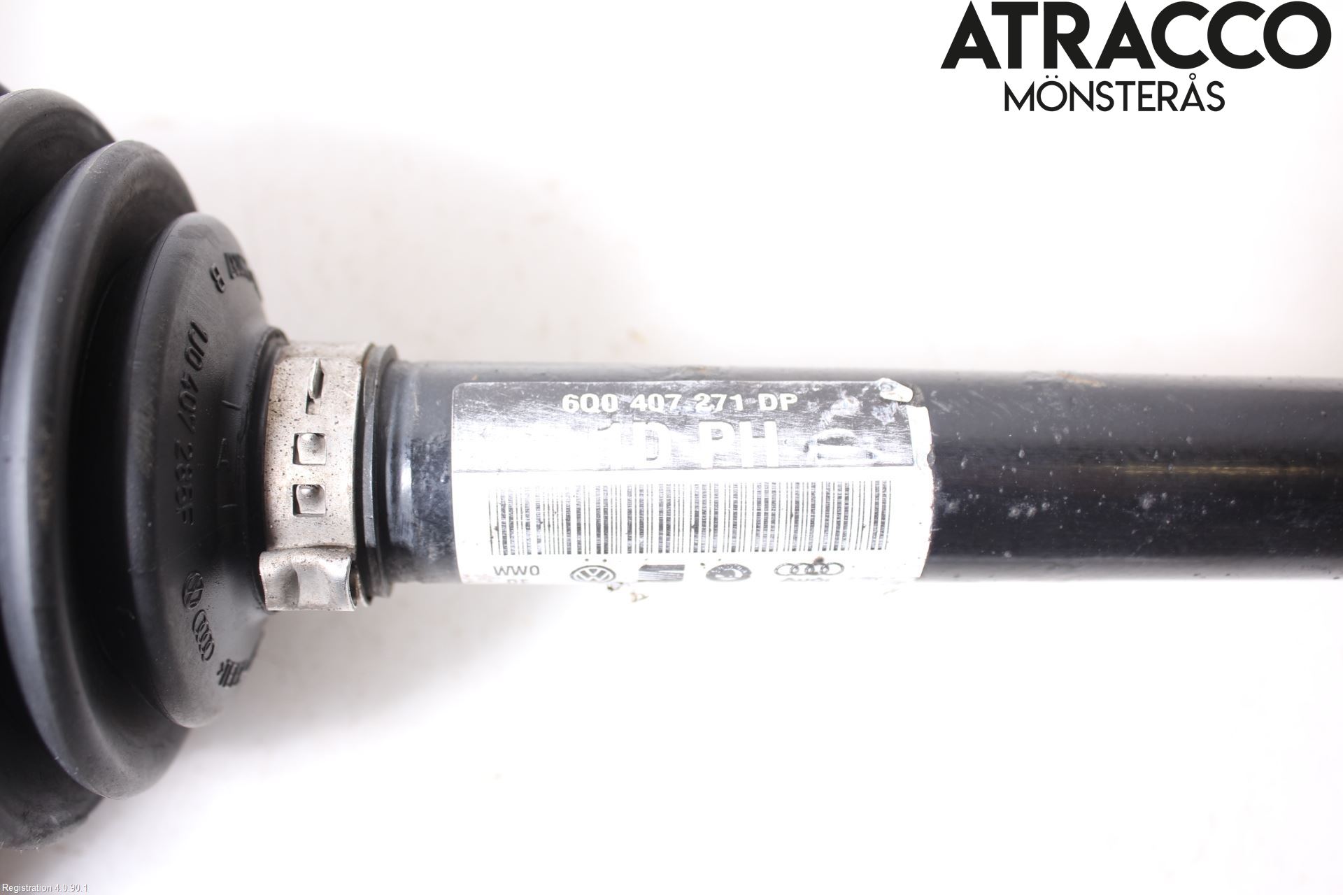 Volkswagen VW POLO 05-09 Drivaxel Fram Vänster